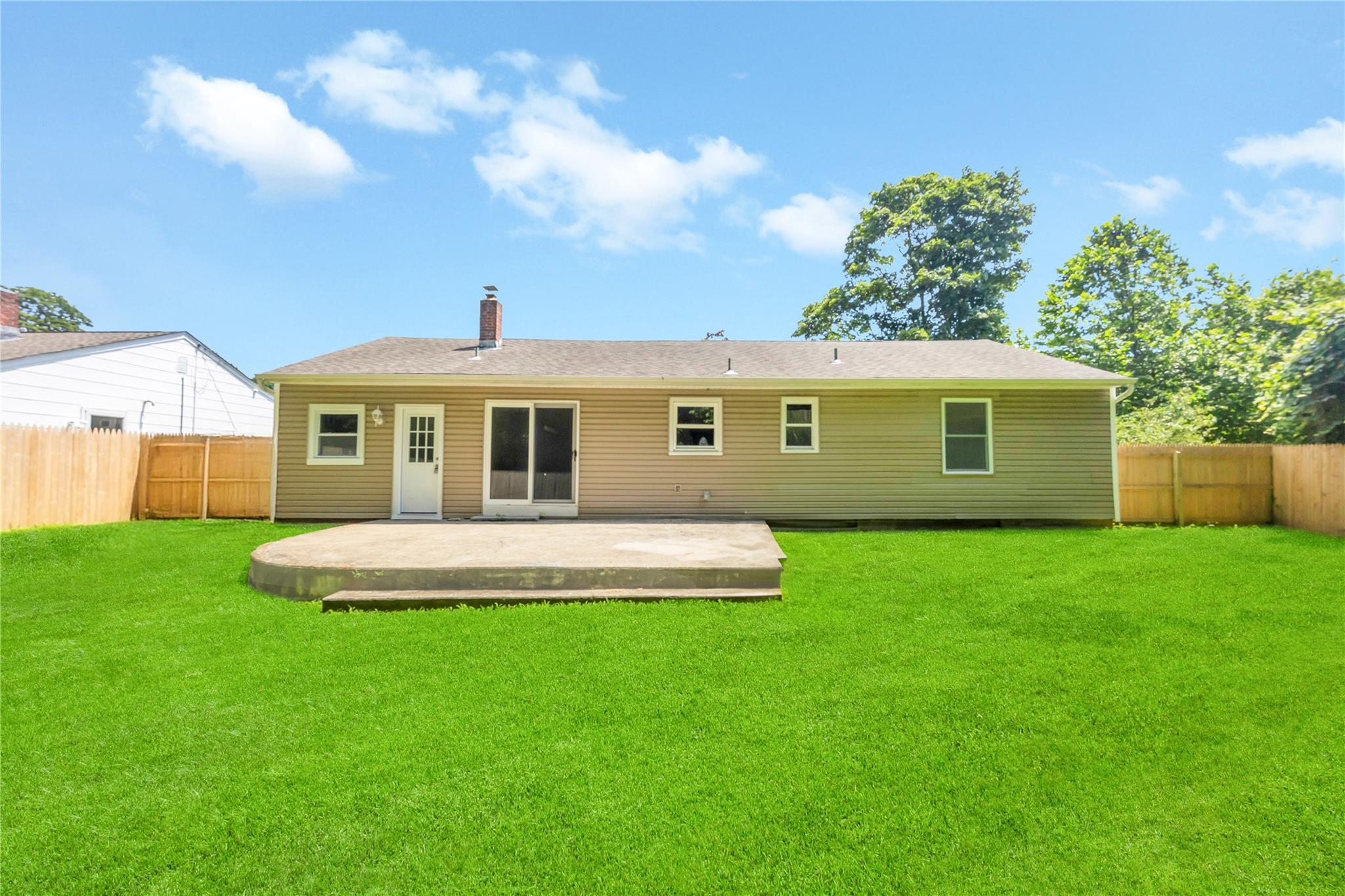 Single Family Bay  Suffolk County, NY 11772, MLS-865970-5