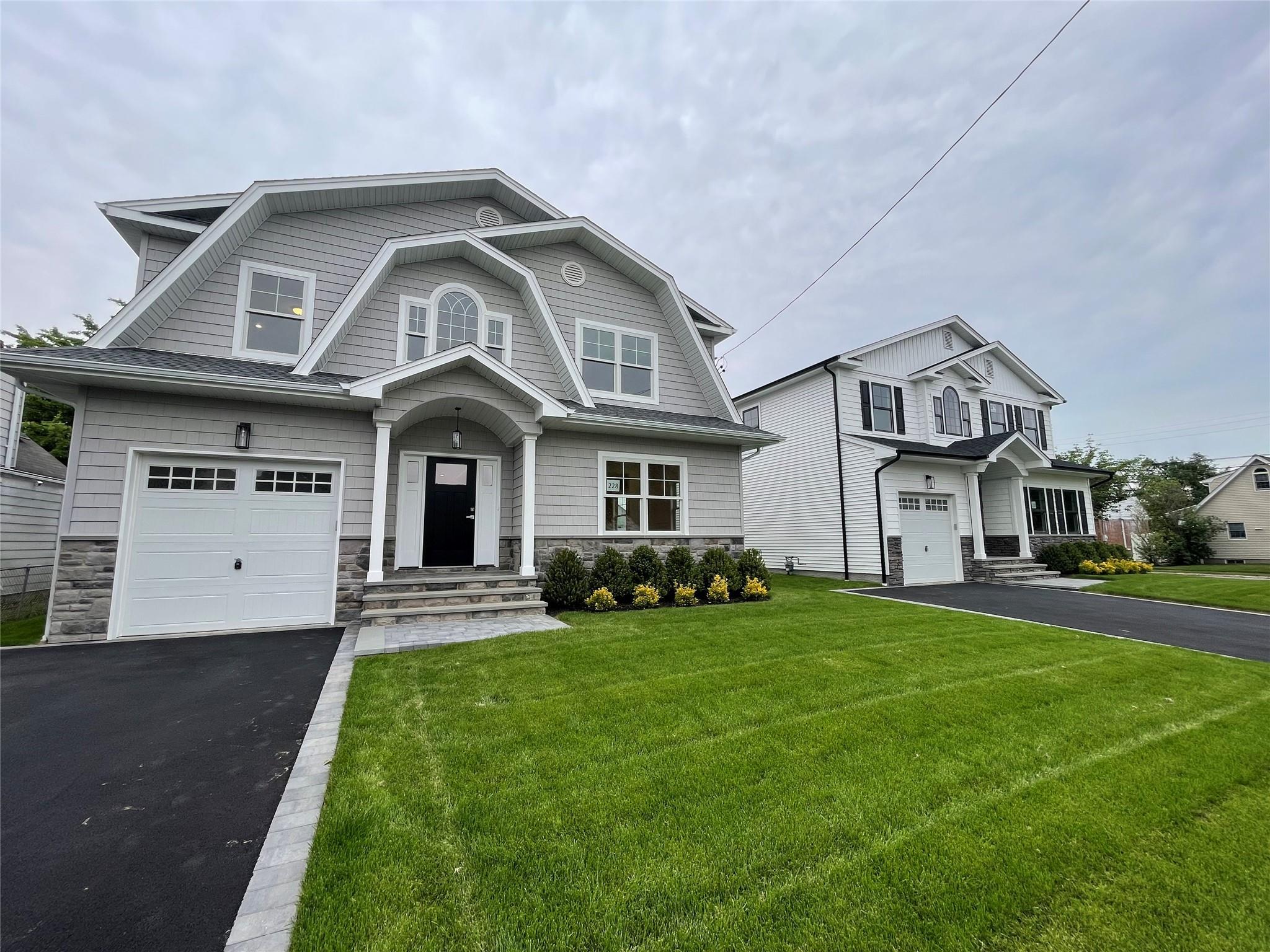 Single Family Latham  Nassau County, NY 11501, MLS-865993-3