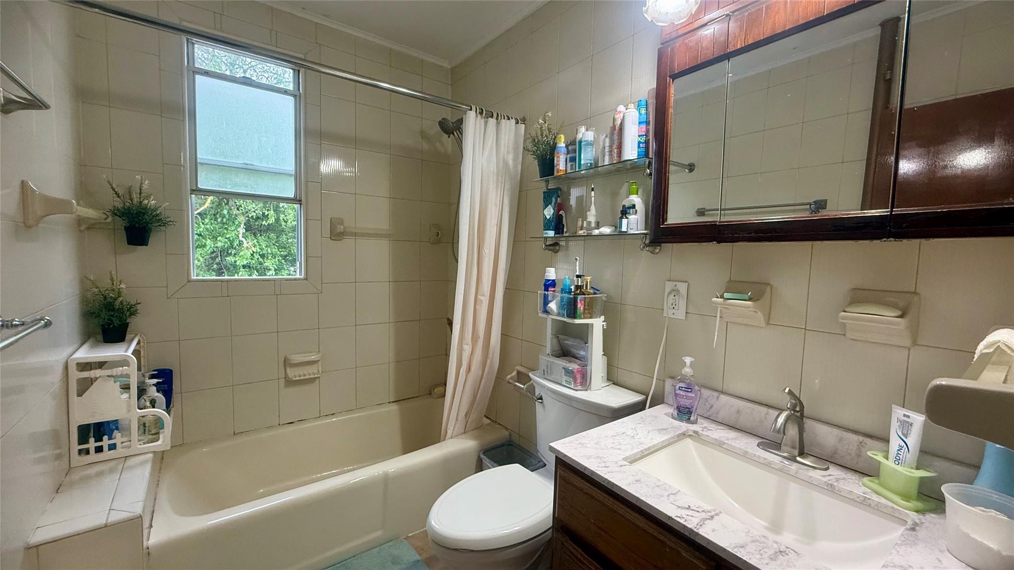 Single Family 64th  Queens, NY 11367, MLS-865995-12