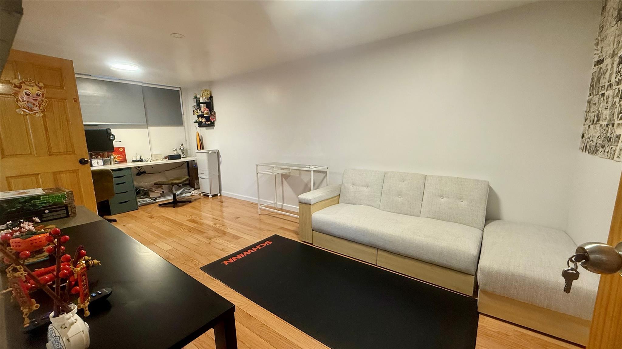 Single Family 64th  Queens, NY 11367, MLS-865995-3