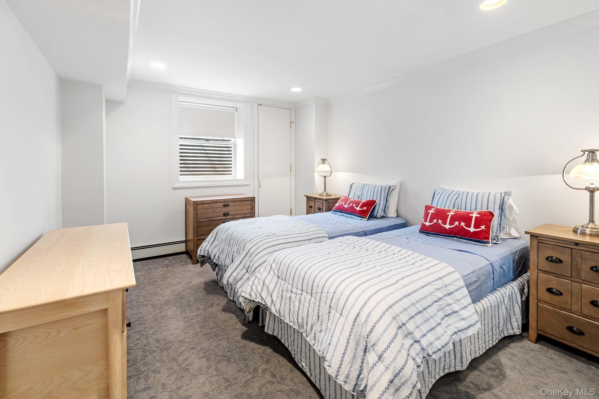 Single Family Lower 7 Ponds Suffolk County, NY 11976, MLS-866002-26