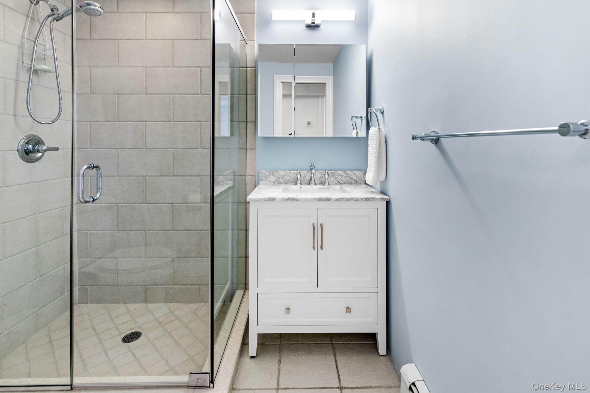 Single Family Lower 7 Ponds Suffolk County, NY 11976, MLS-866002-27