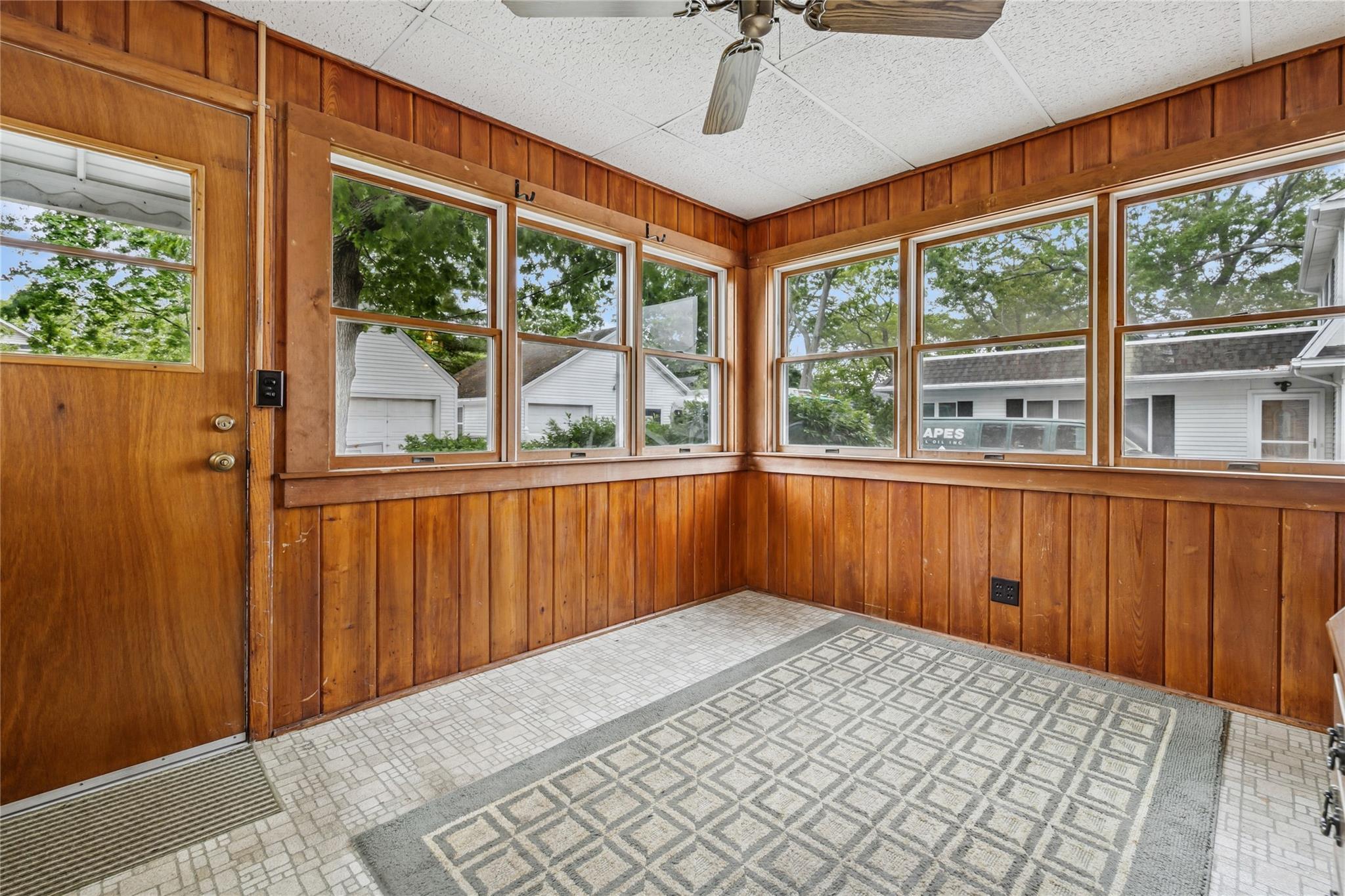 Single Family Woodhull  Suffolk County, NY 11901, MLS-866006-15