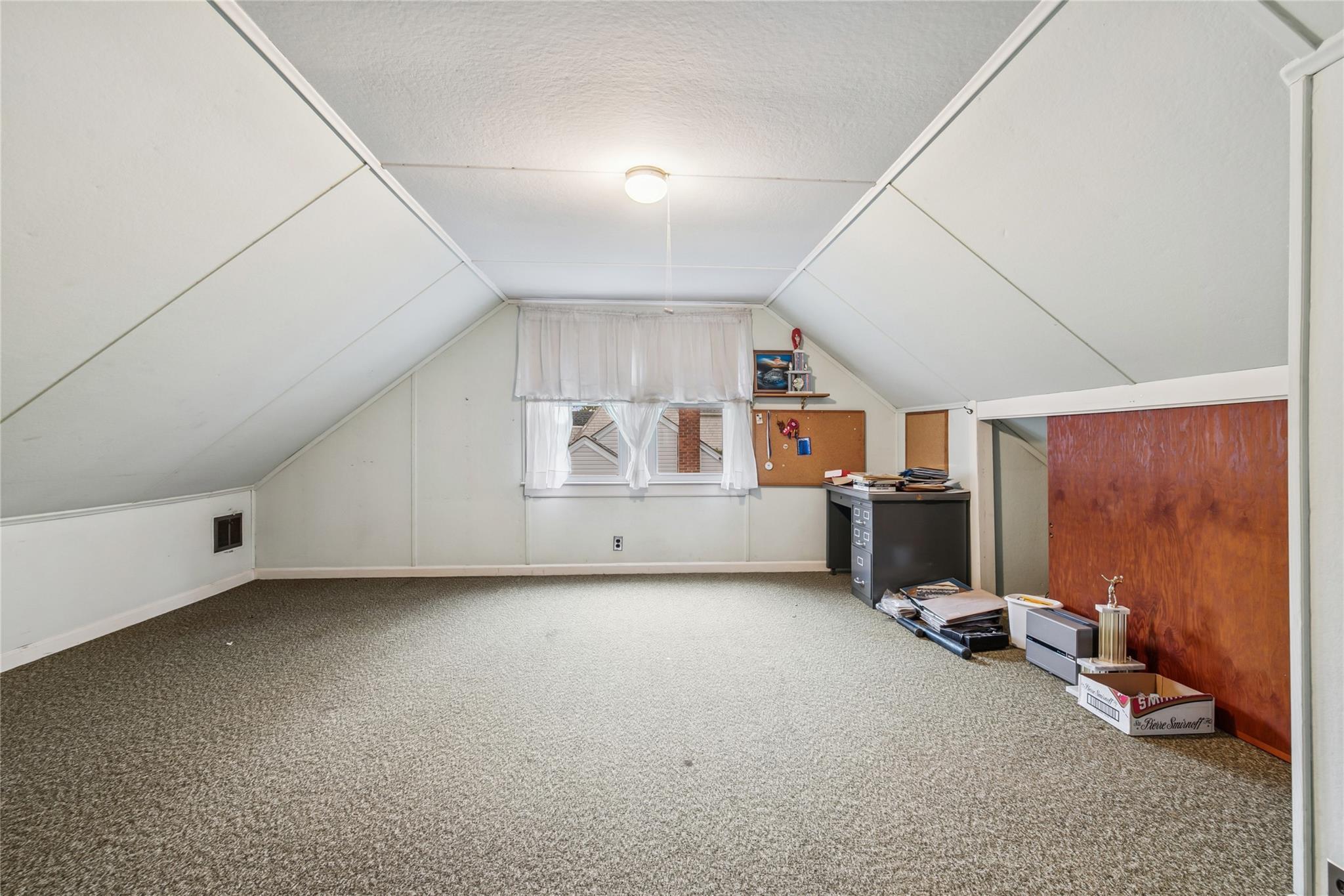 Single Family Woodhull  Suffolk County, NY 11901, MLS-866006-16