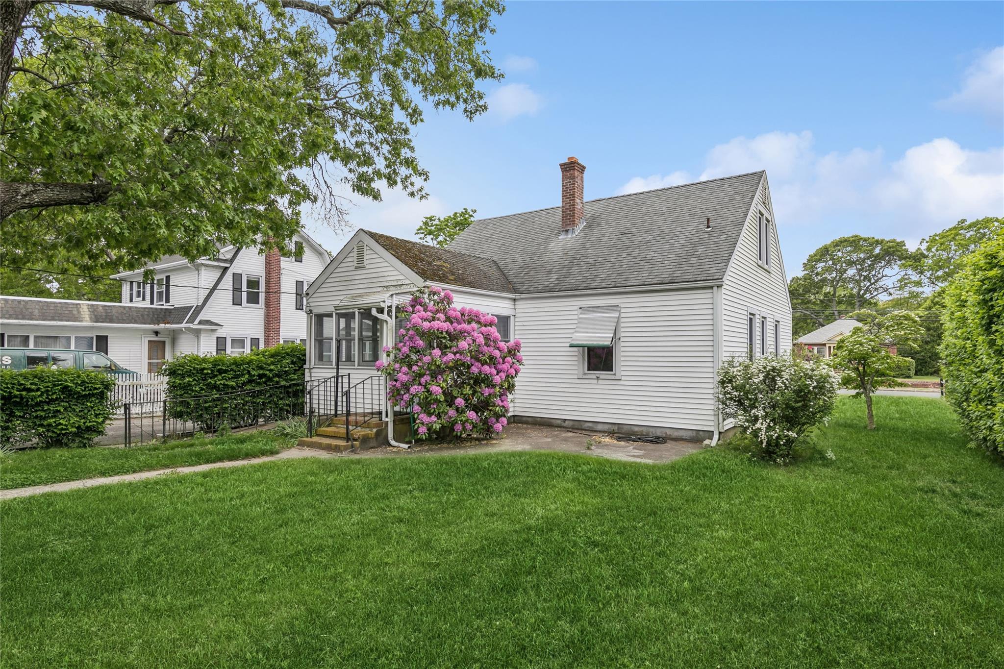 Single Family Woodhull  Suffolk County, NY 11901, MLS-866006-19
