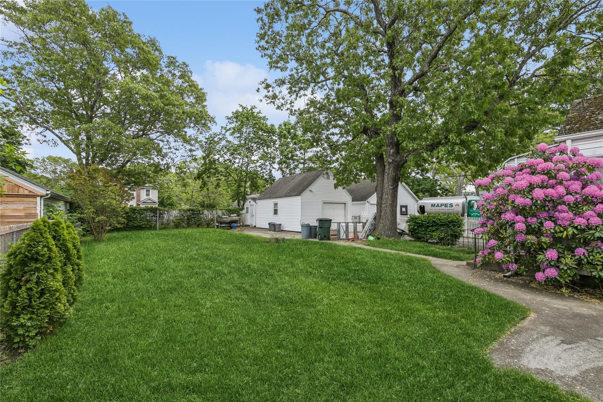 Single Family Woodhull  Suffolk County, NY 11901, MLS-866006-3
