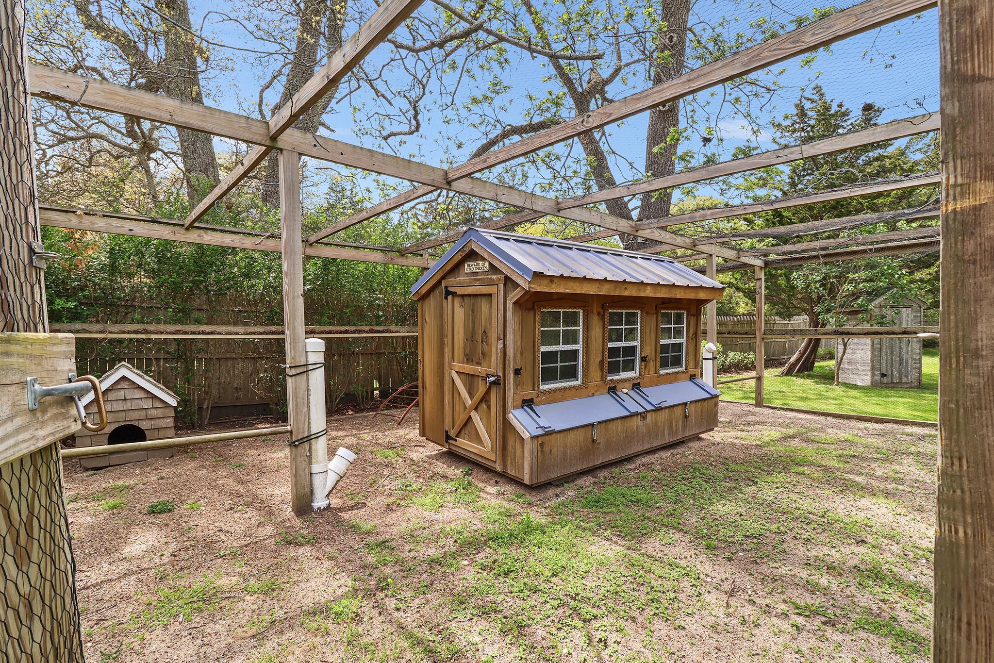 Single Family Accabonac  Suffolk County, NY 11937, MLS-866008-24