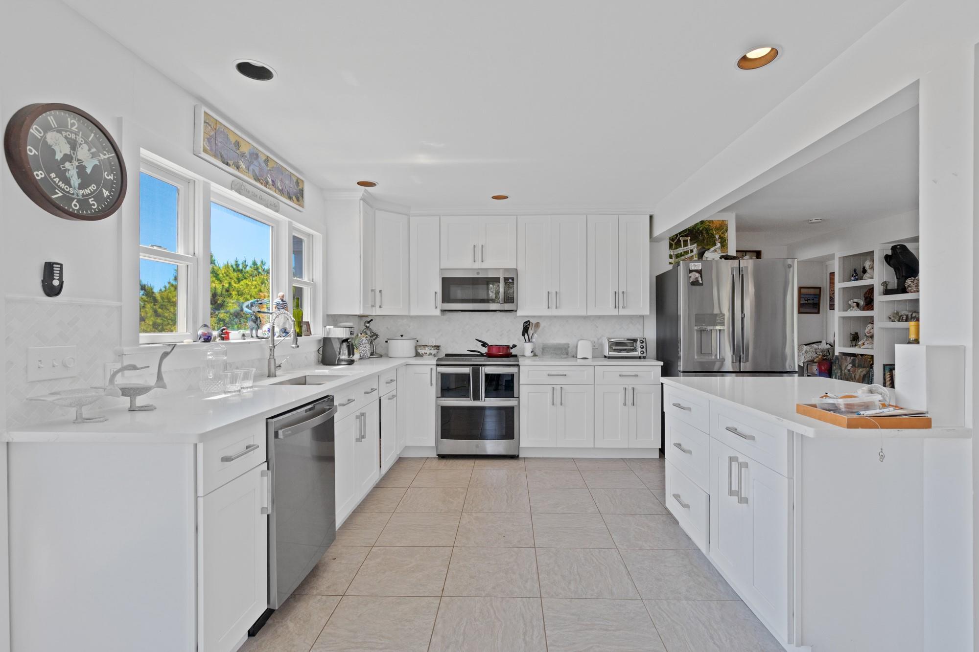 Single Family Lewis  Suffolk County, NY 11782, MLS-866010-11