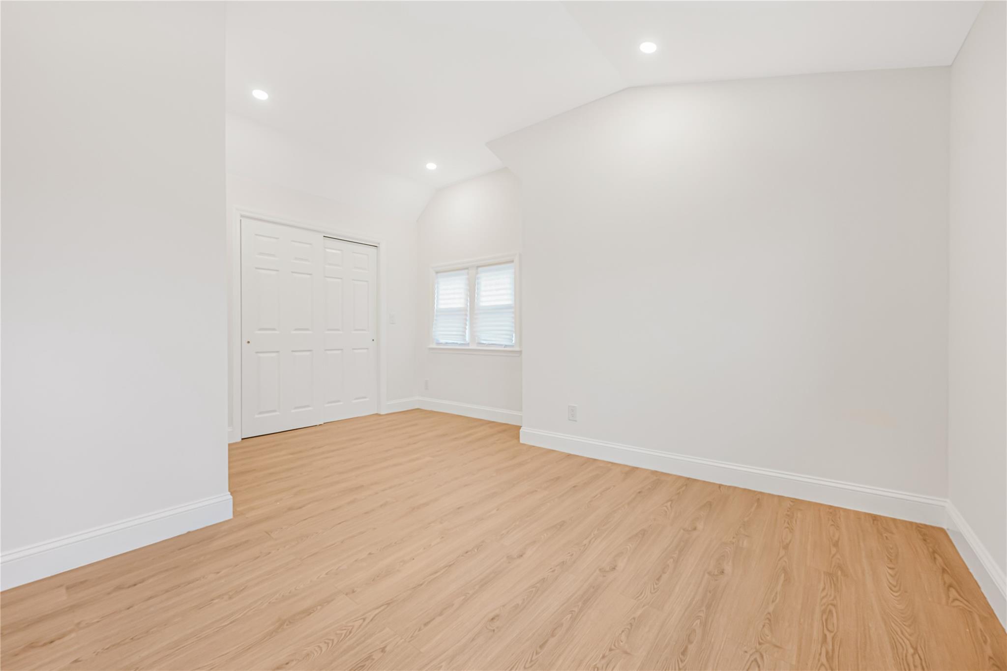 Single Family Dorchester  Nassau County, NY 11530, MLS-866012-12