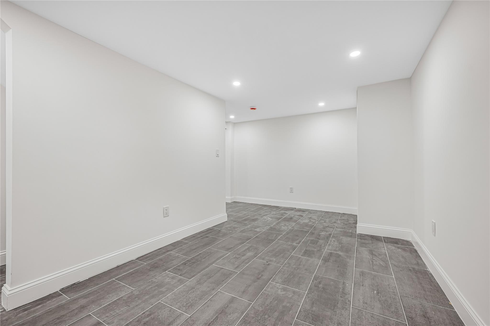 Single Family Dorchester  Nassau County, NY 11530, MLS-866012-20