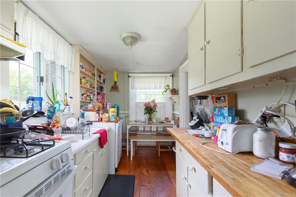 Single Family Hunns Lake  Dutchess County, NY 12581, MLS-866027-21