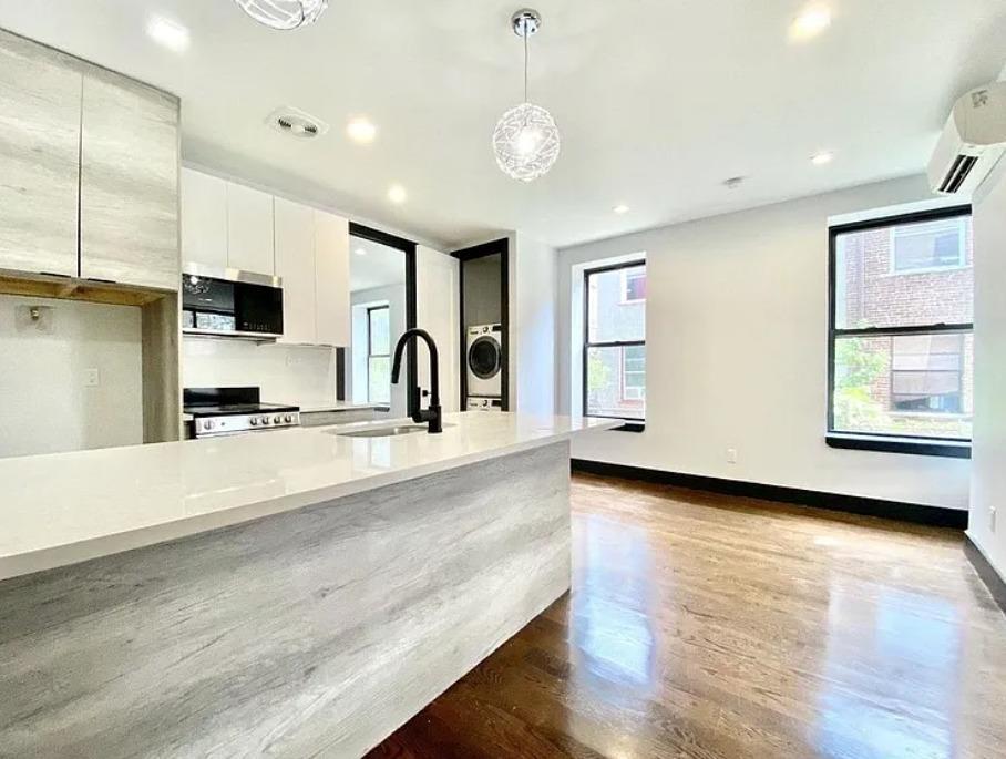 Single Family 94th  Brooklyn, NY 11212, MLS-866050-5