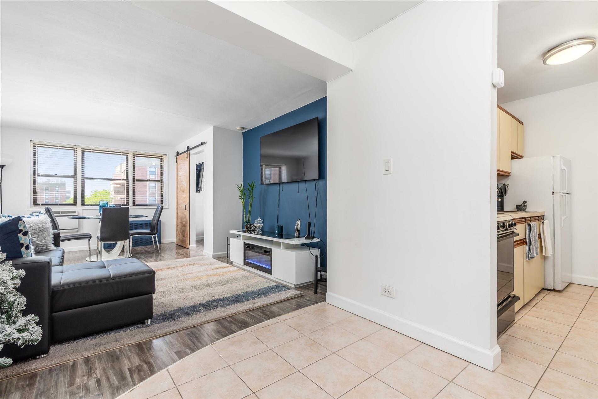 Coop 153  Queens, NY 11414, MLS-866060-6
