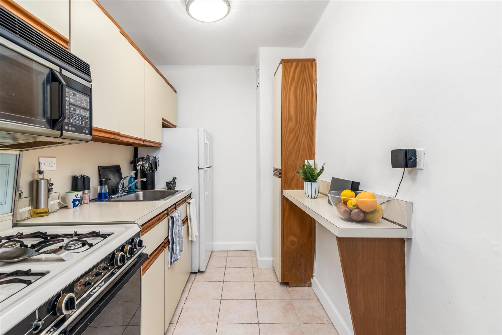 Coop 153  Queens, NY 11414, MLS-866060-8