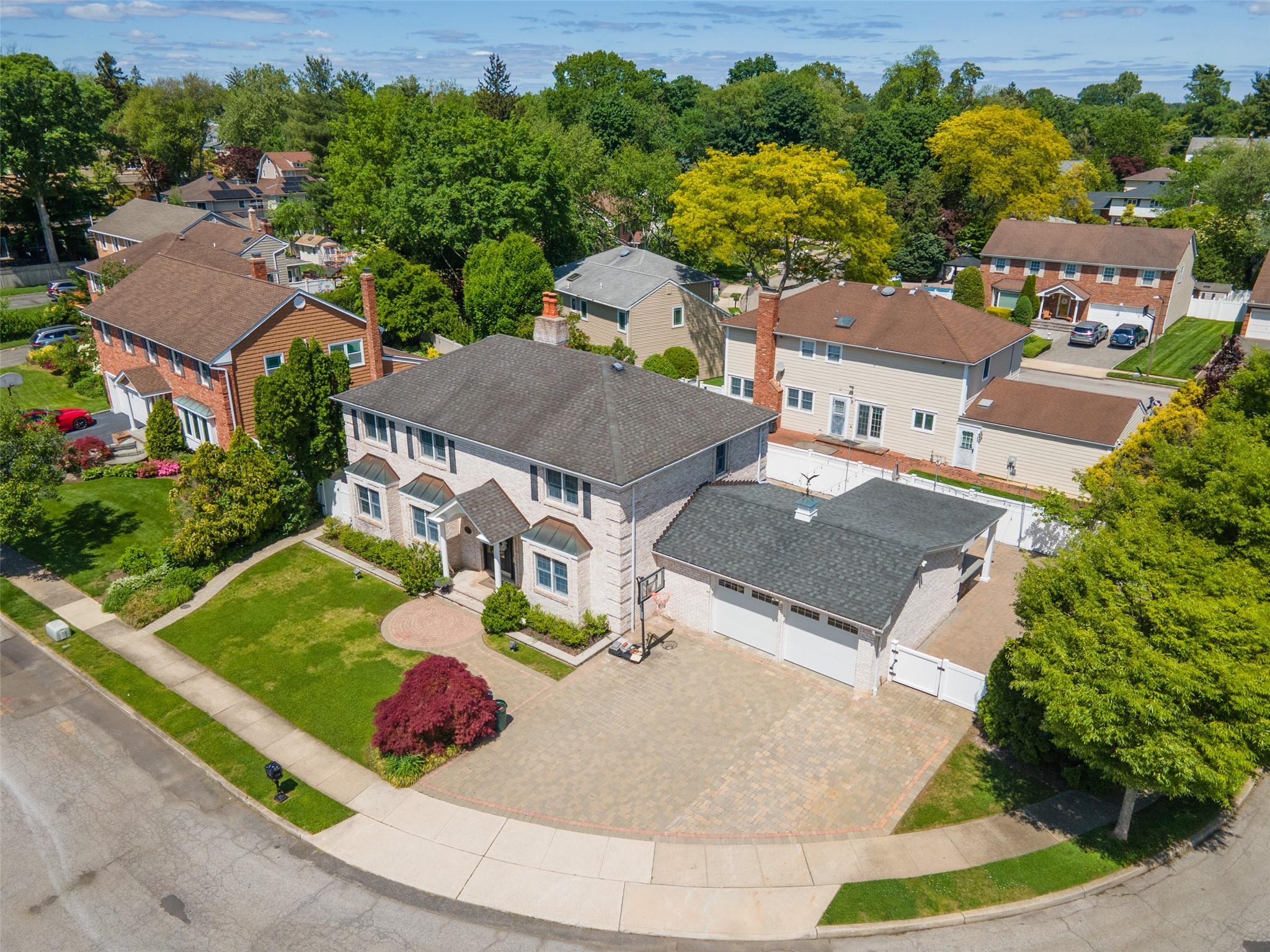 Single Family Knoll  Nassau County, NY 11545, MLS-866062-30