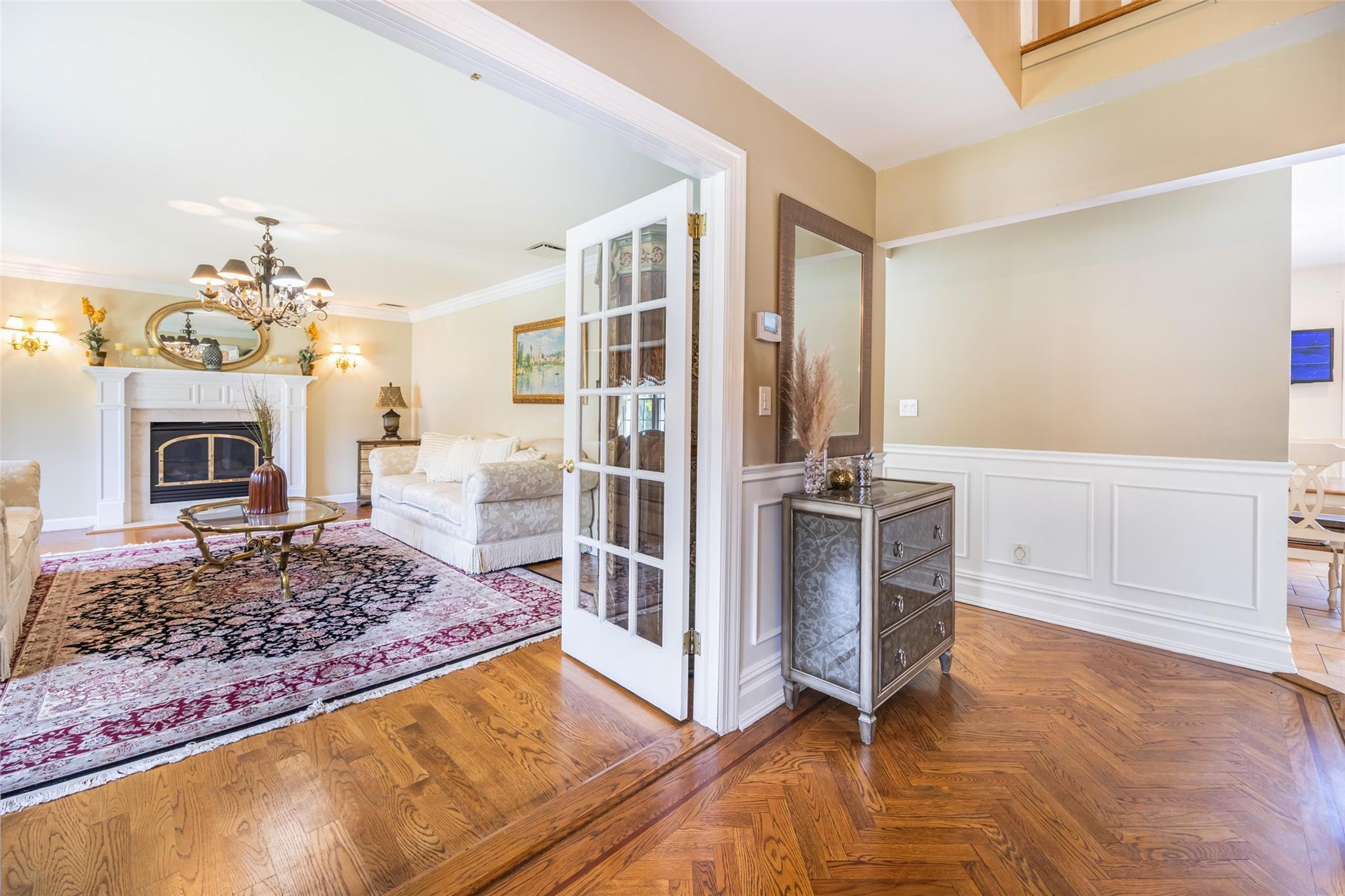Single Family Knoll  Nassau County, NY 11545, MLS-866062-4
