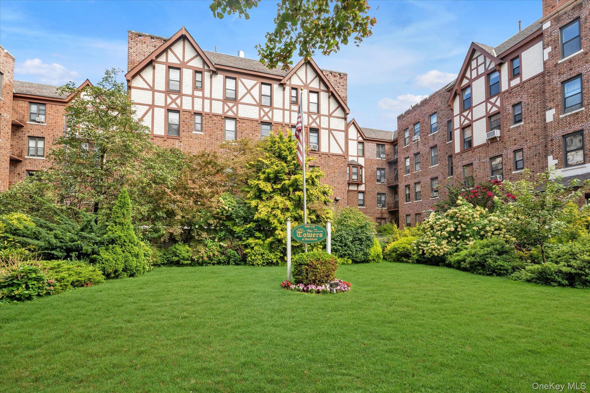 Coop Powells  Cove  Queens, NY 11357, MLS-866072-12