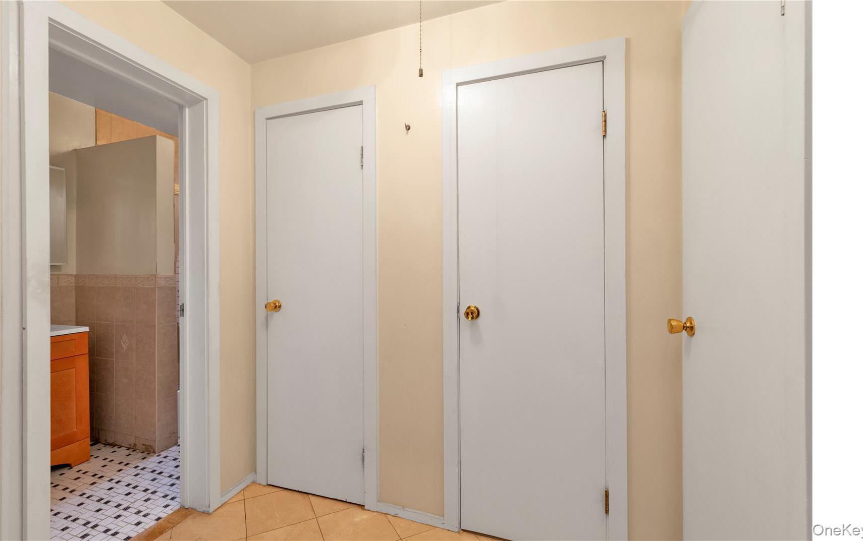 Coop Powells  Cove  Queens, NY 11357, MLS-866072-8