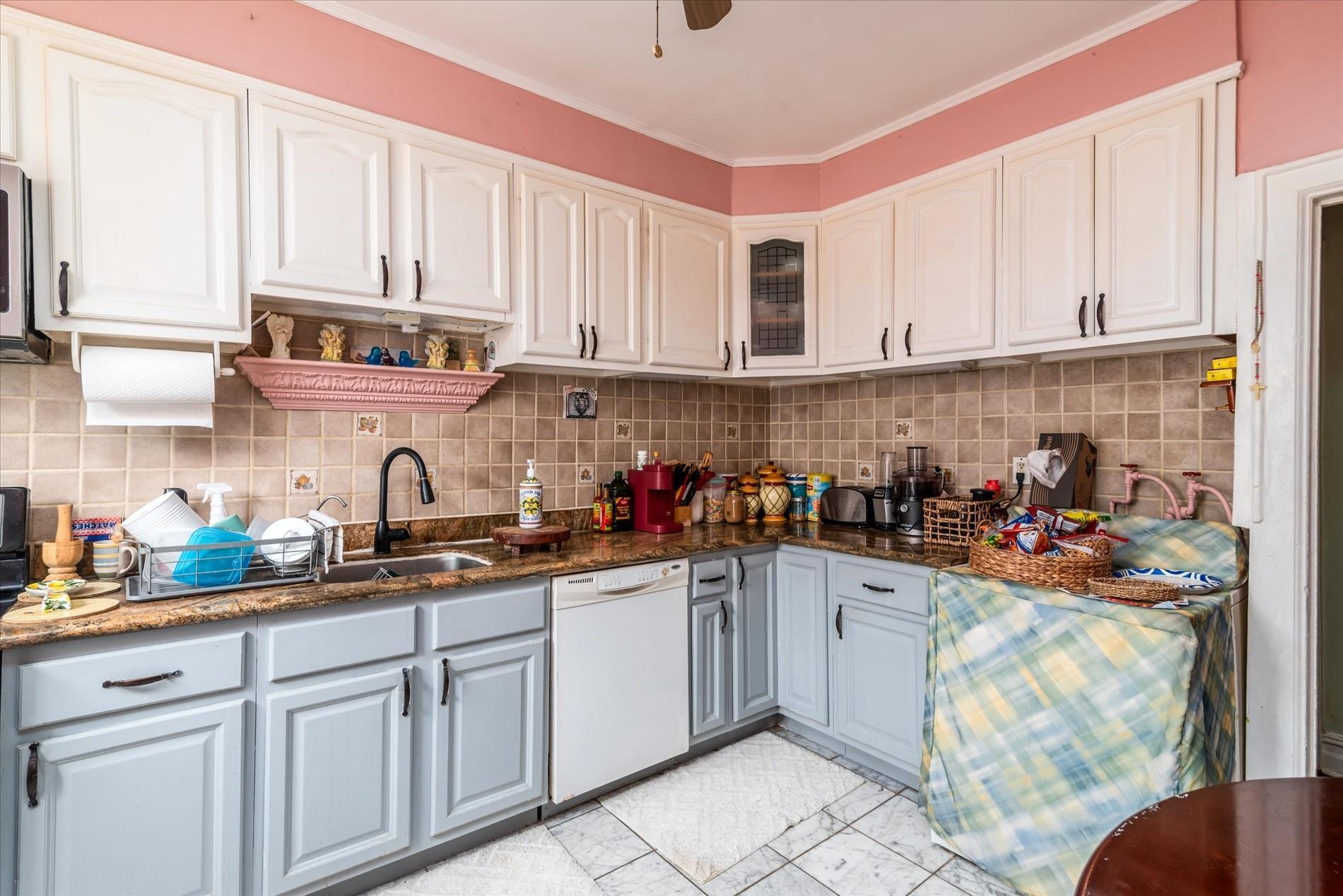 Single Family 35th  Brooklyn, NY 11210, MLS-866076-7