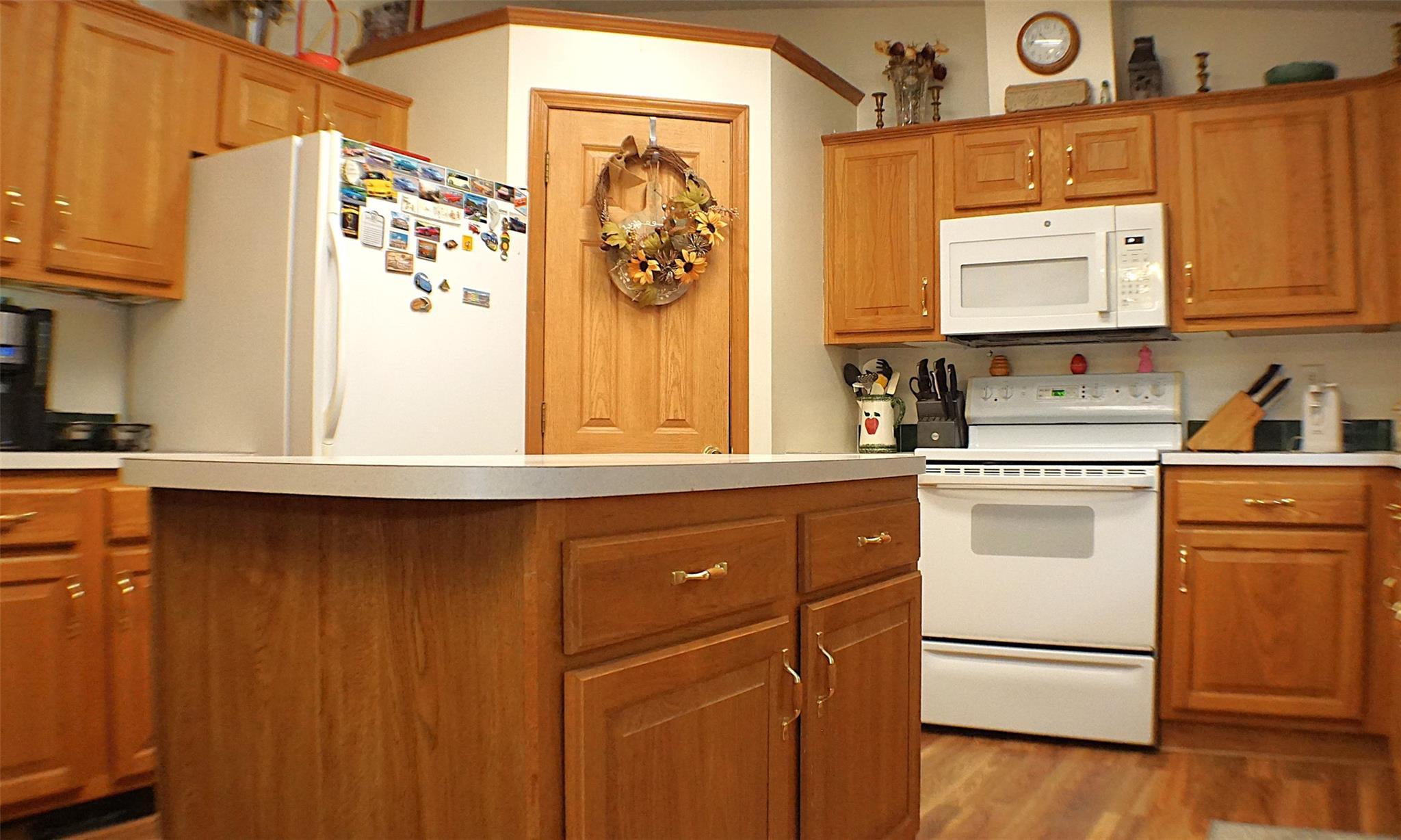 Single Family Saunders  Ulster County, NY 12489, MLS-866106-17