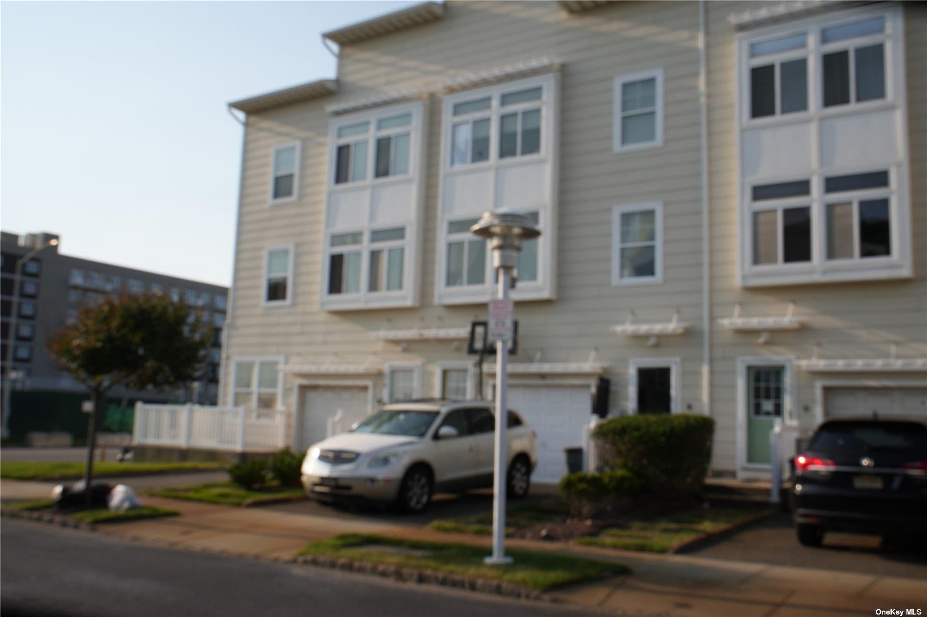 Single Family Seaspray  Queens, NY 11692, MLS-866121-3