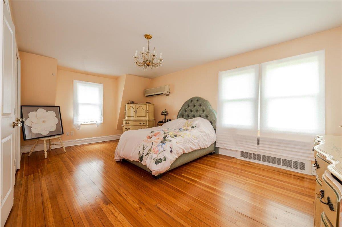 Single Family Linden  Nassau County, NY 11598, MLS-866122-15