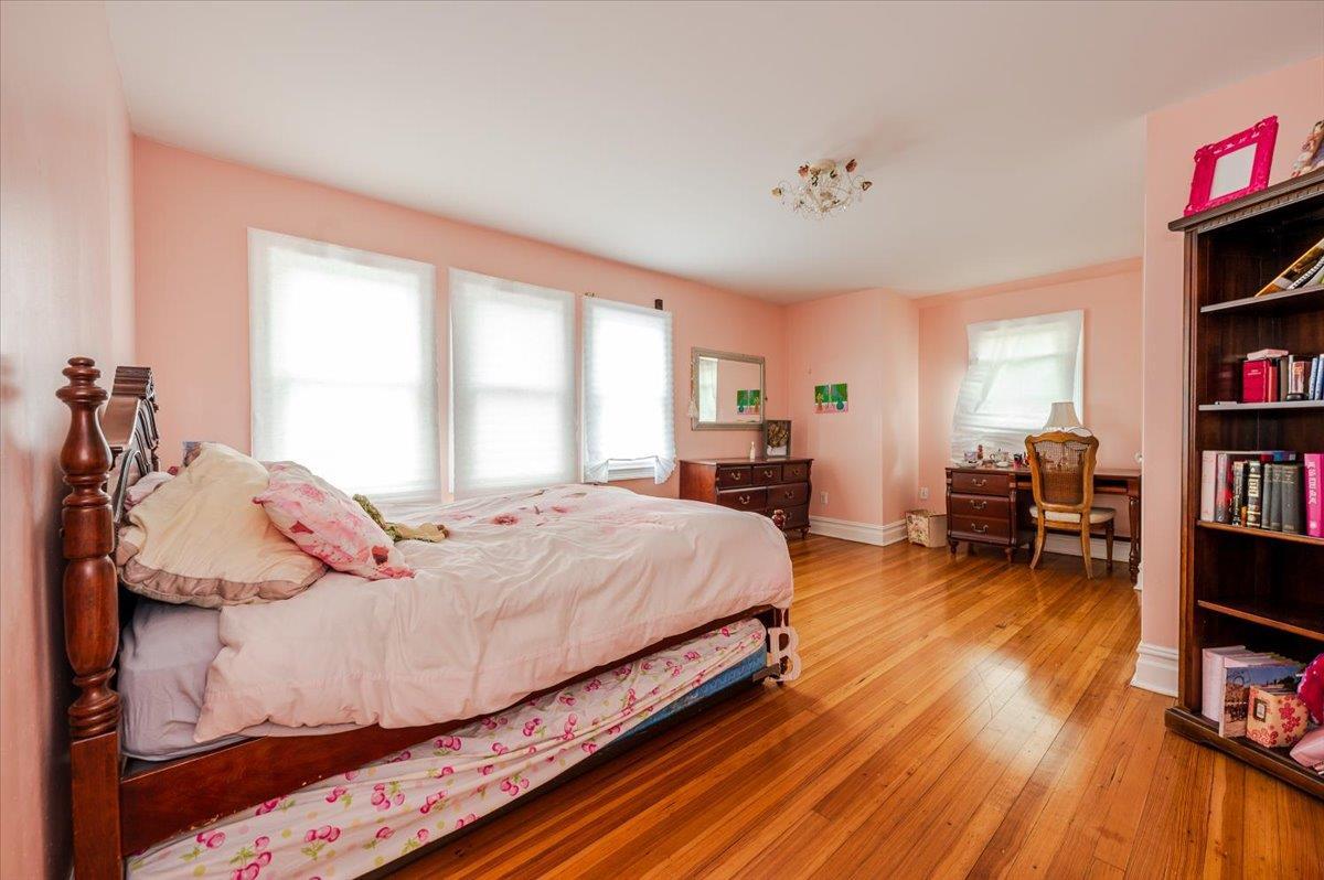 Single Family Linden  Nassau County, NY 11598, MLS-866122-17
