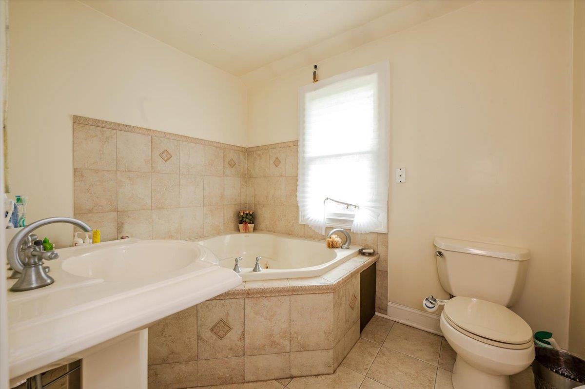 Single Family Linden  Nassau County, NY 11598, MLS-866122-21