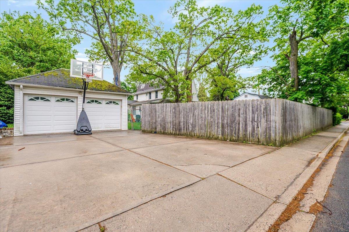 Single Family Linden  Nassau County, NY 11598, MLS-866122-32