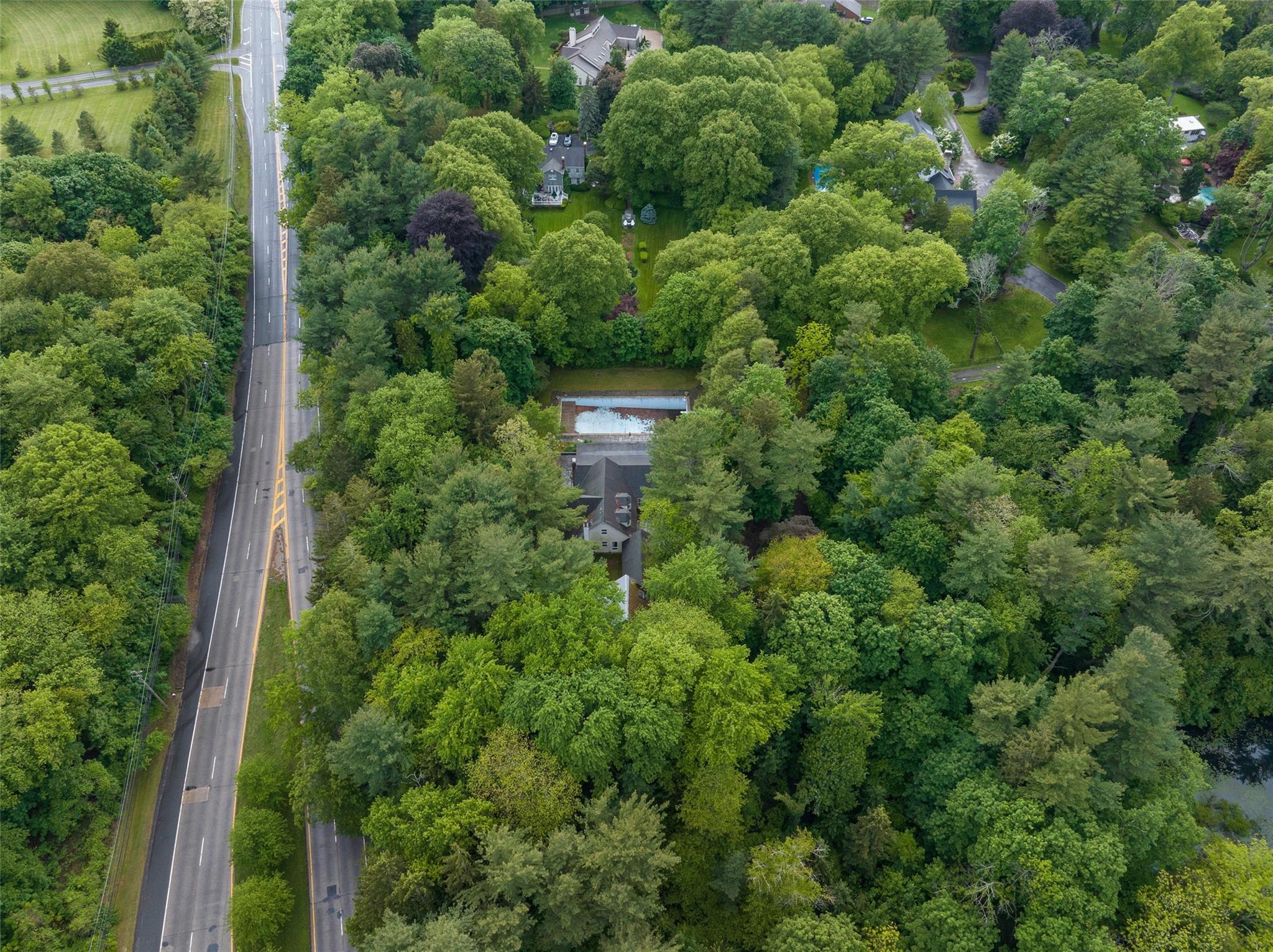 Single Family Woodstock  Nassau County, NY 11771, MLS-866177-13