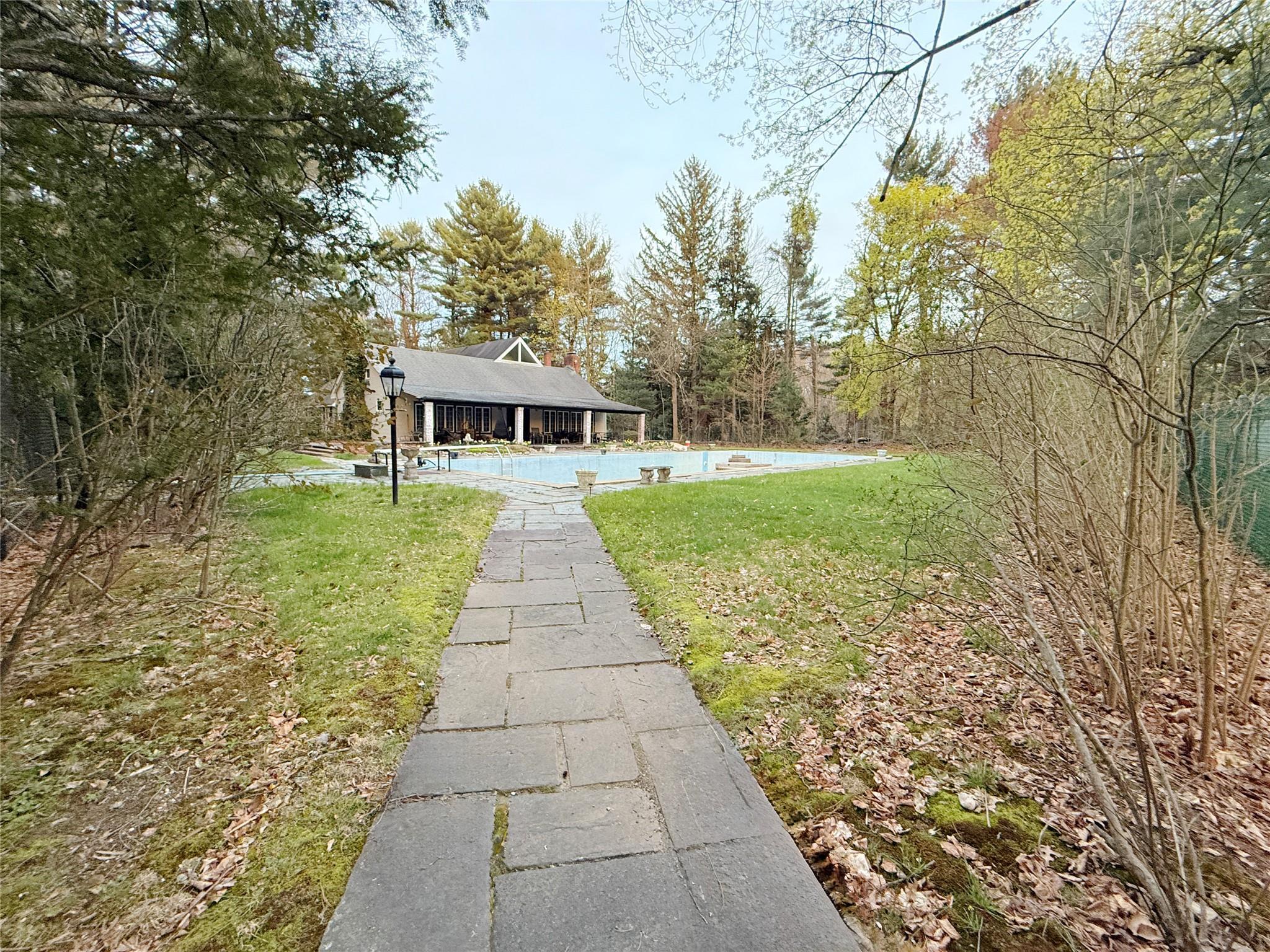 Single Family Woodstock  Nassau County, NY 11771, MLS-866177-2