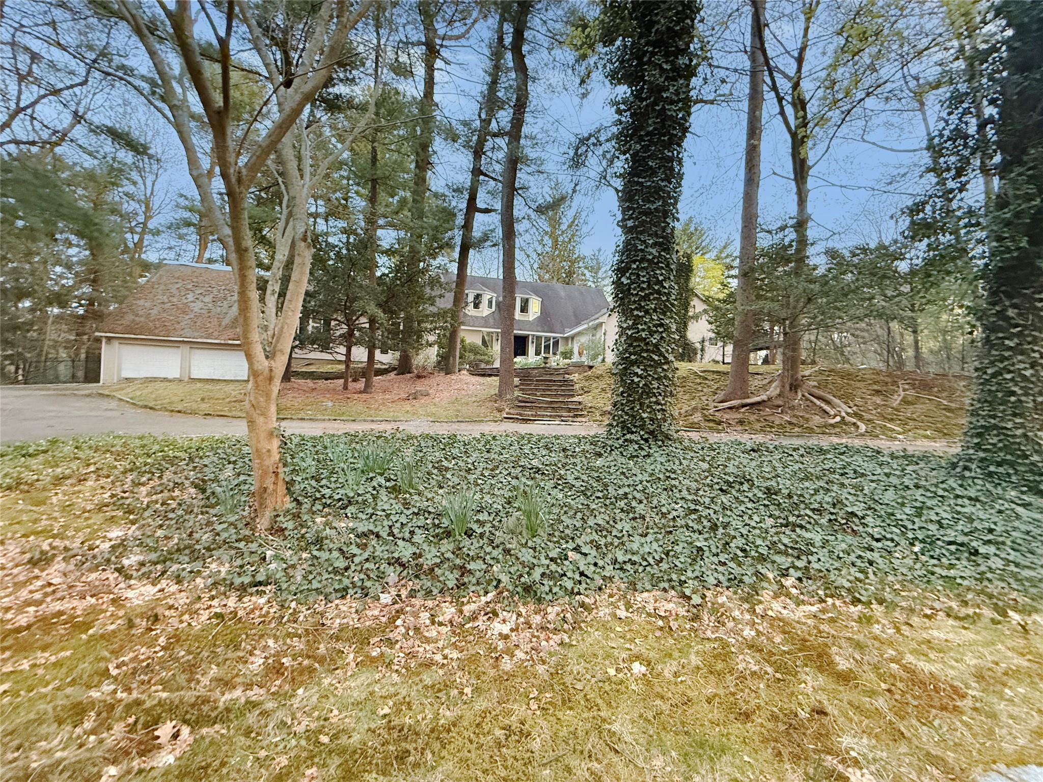 Single Family Woodstock  Nassau County, NY 11771, MLS-866177-3