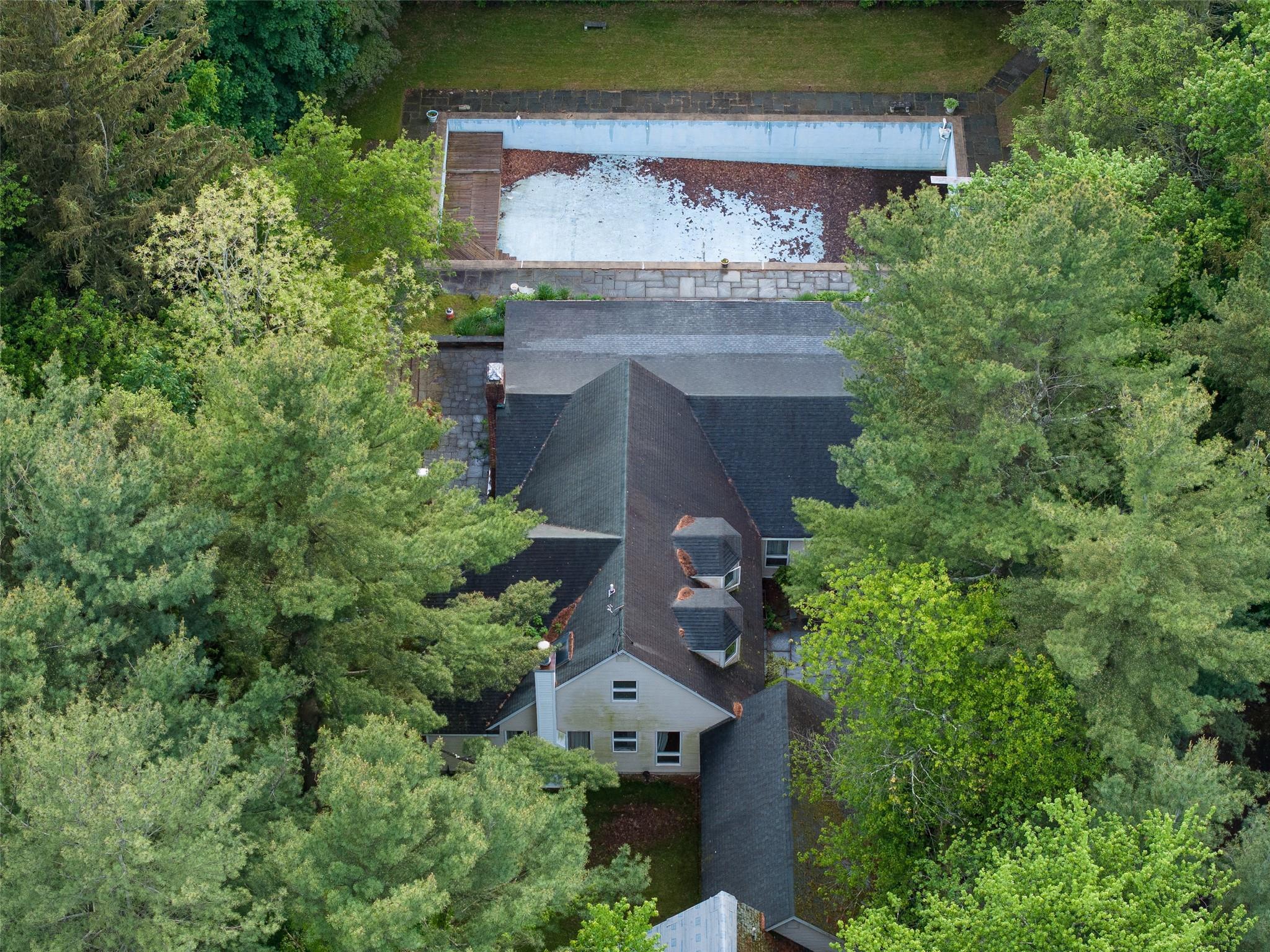 Single Family Woodstock  Nassau County, NY 11771, MLS-866177-4