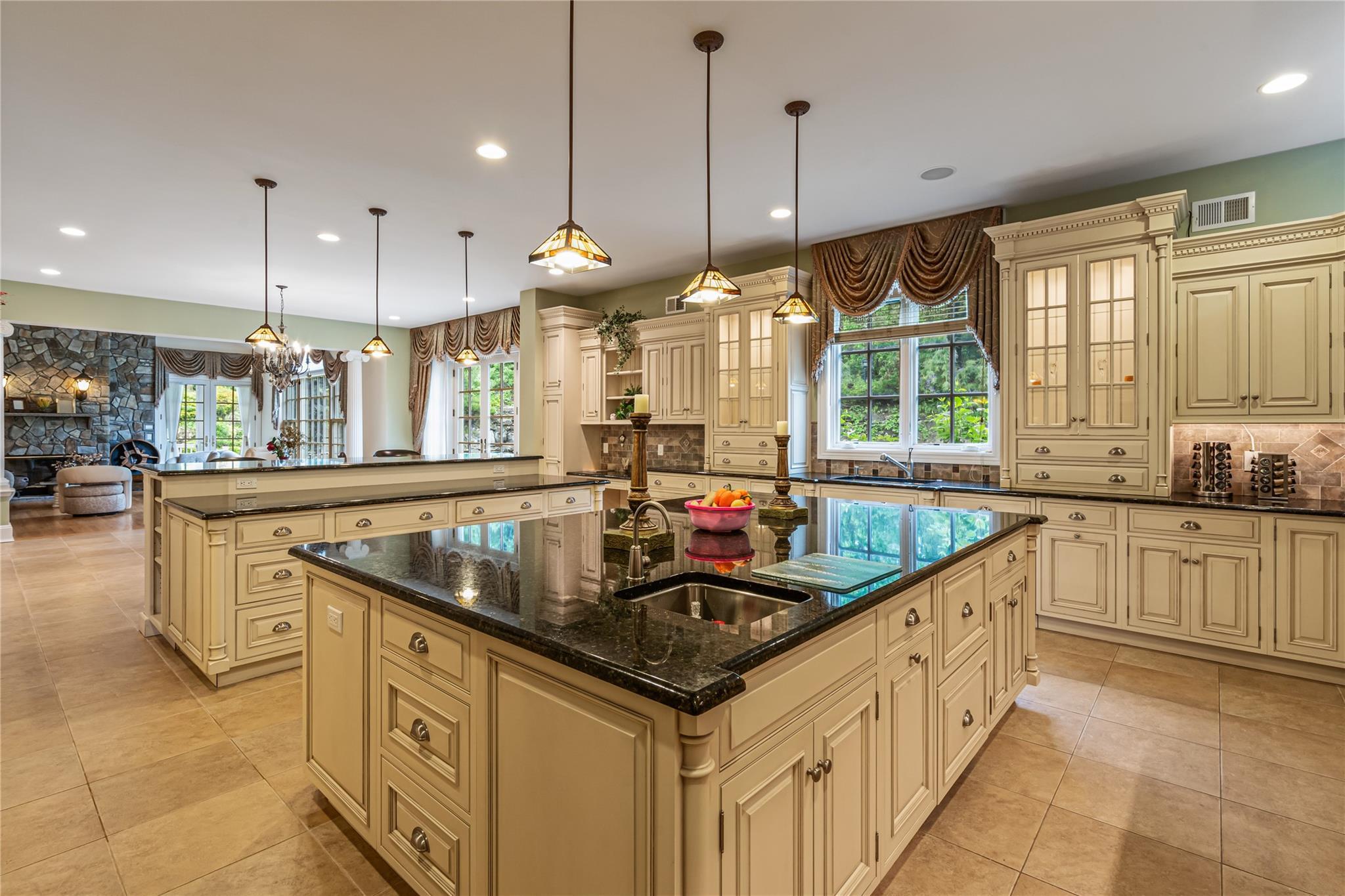 Single Family Westgate Rd  Nassau County, NY 11791, MLS-866193-17