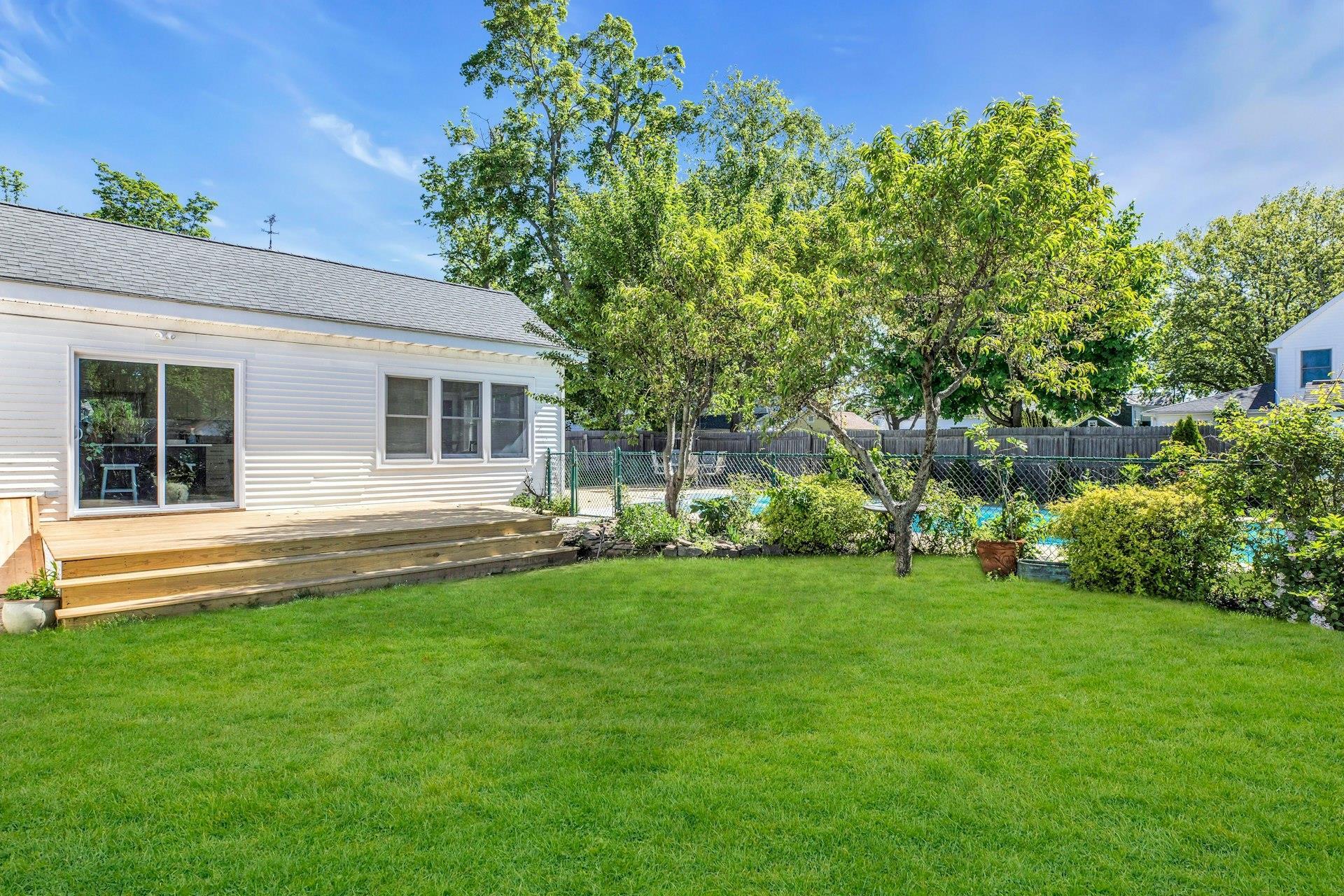 Single Family 5th  Suffolk County, NY 11944, MLS-866253-26