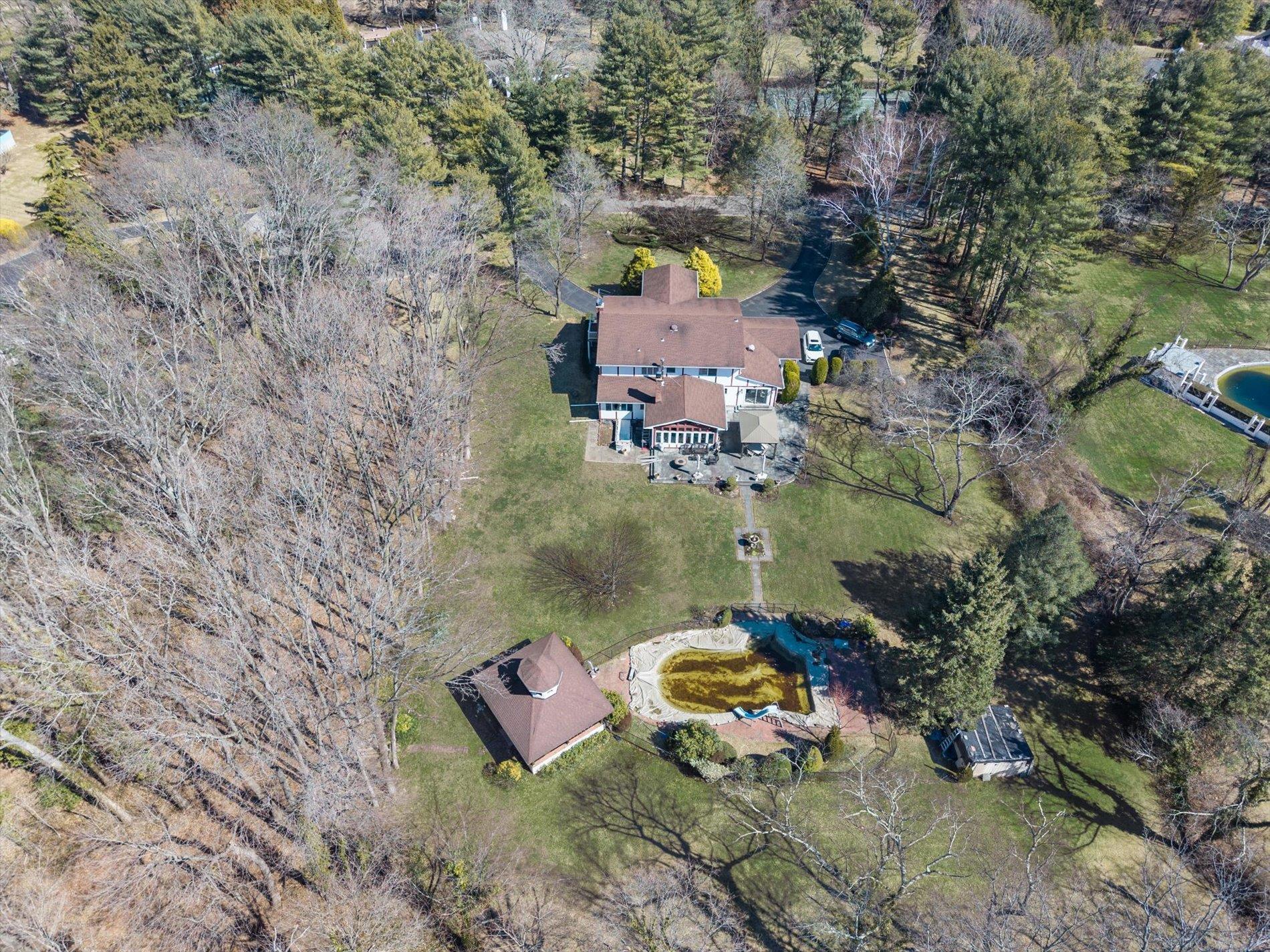 Single Family Plaka  Nassau County, NY 11545, MLS-866257-3