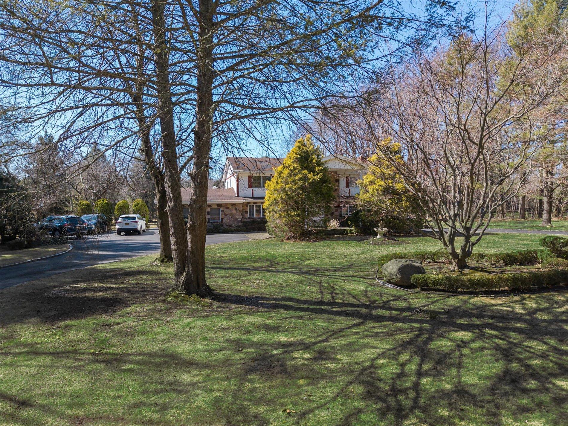 Single Family Plaka  Nassau County, NY 11545, MLS-866257-4