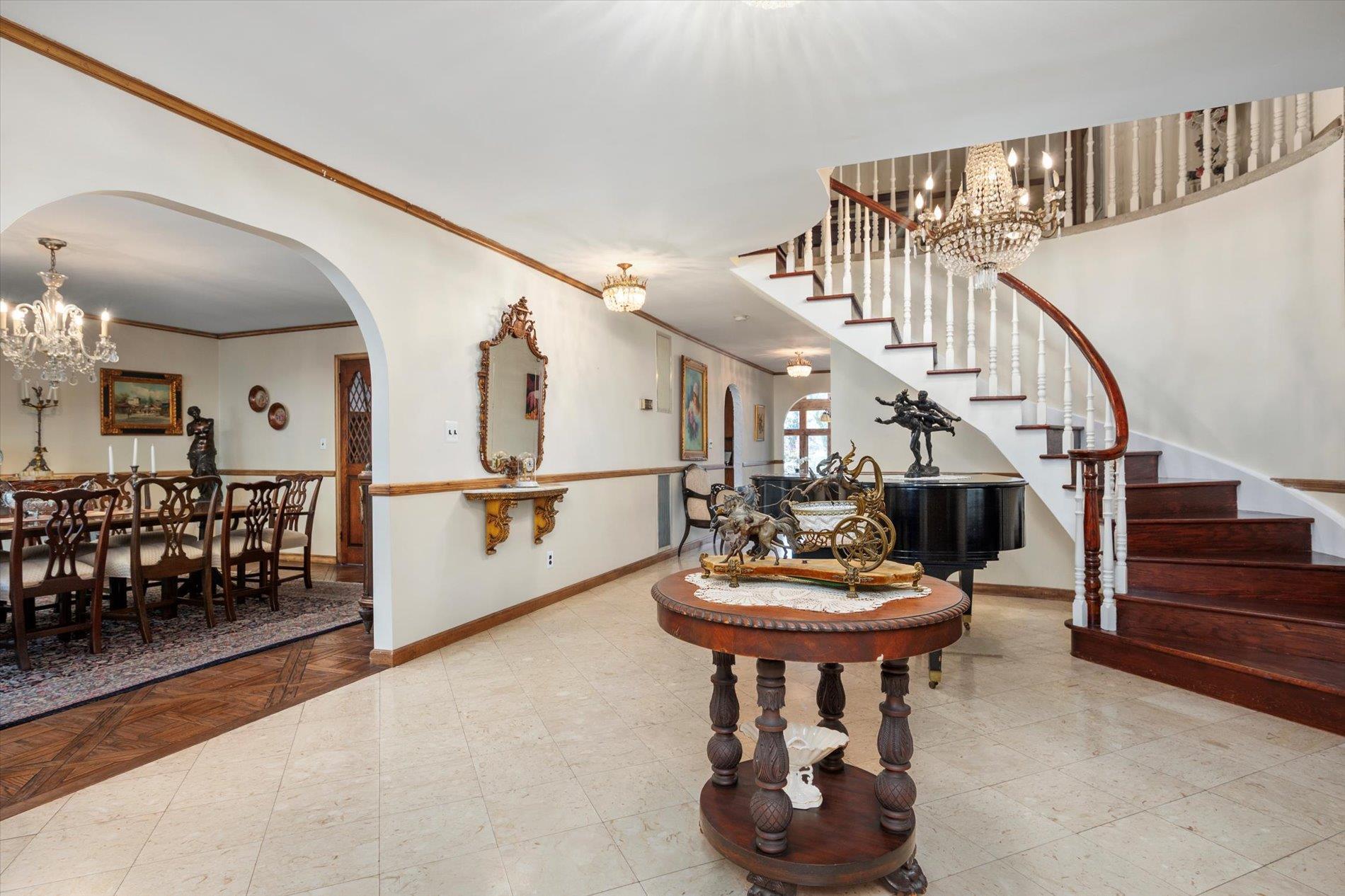 Single Family Plaka  Nassau County, NY 11545, MLS-866257-8