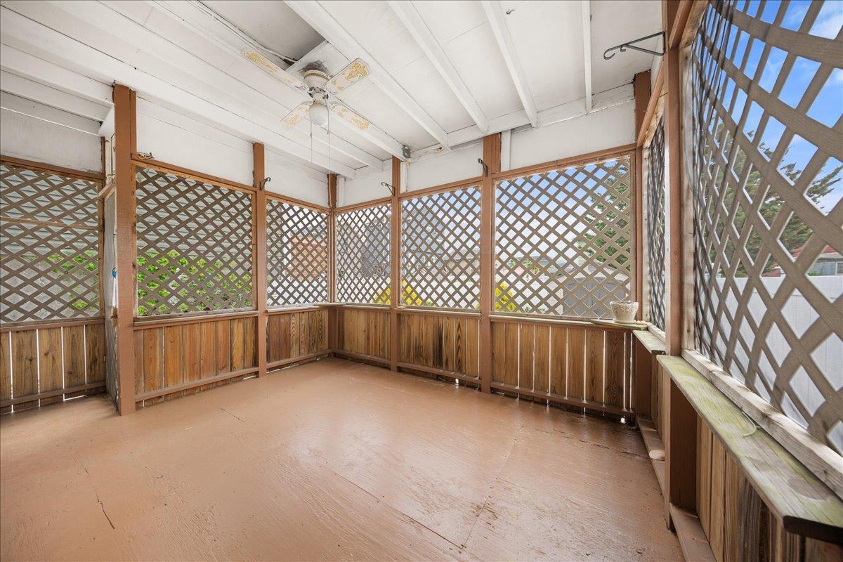 Single Family Cross Bay  Queens, NY 11693, MLS-866264-10