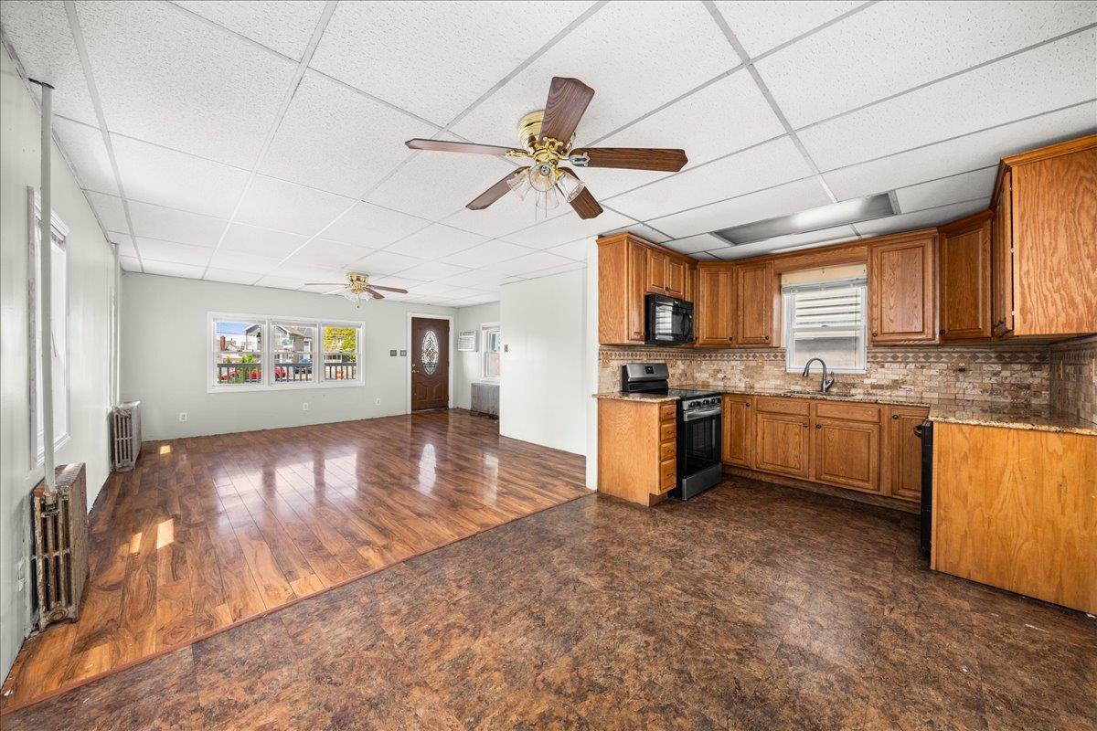 Single Family Cross Bay  Queens, NY 11693, MLS-866264-3