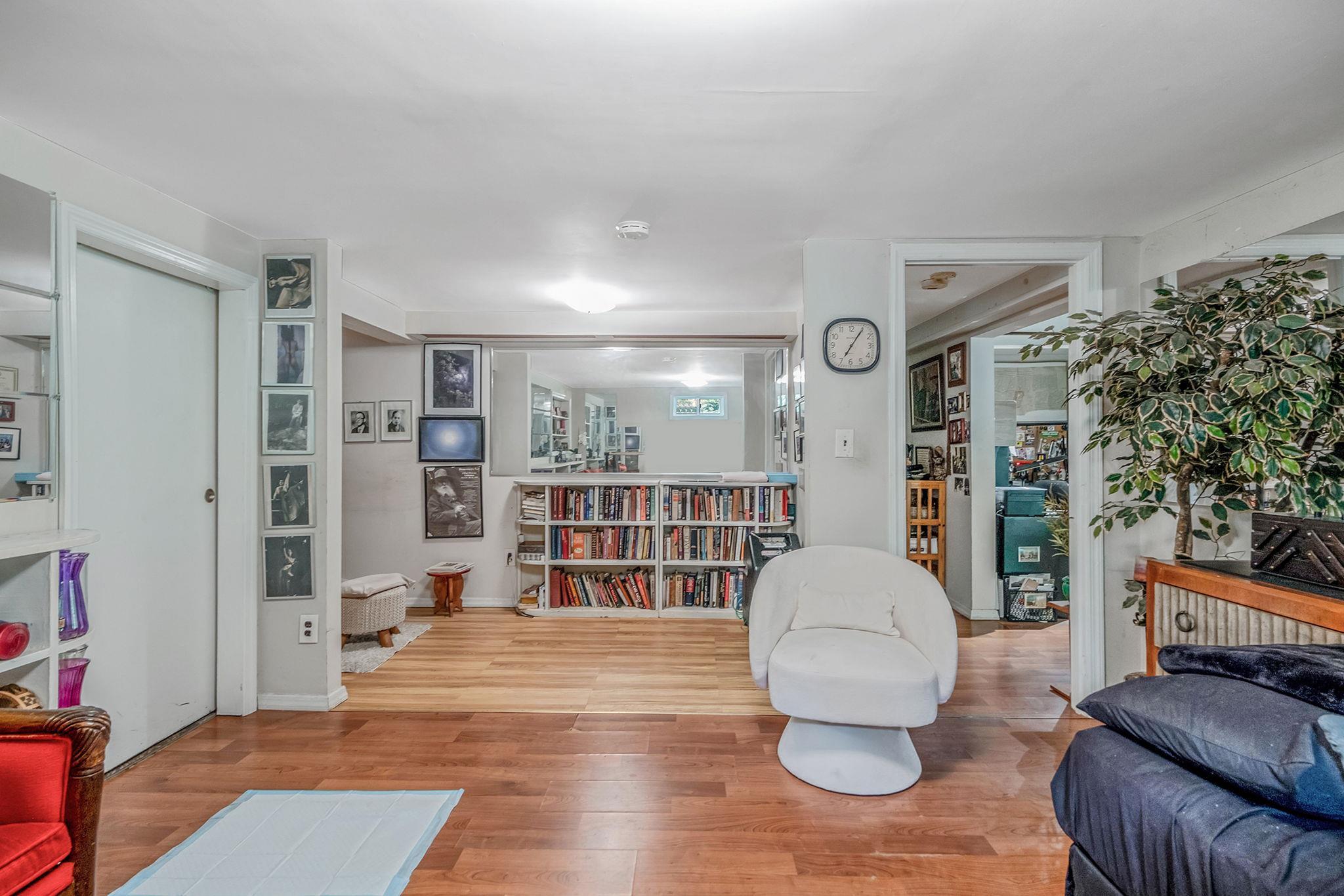 Single Family Village Hill  Suffolk County, NY 11746, MLS-866269-38