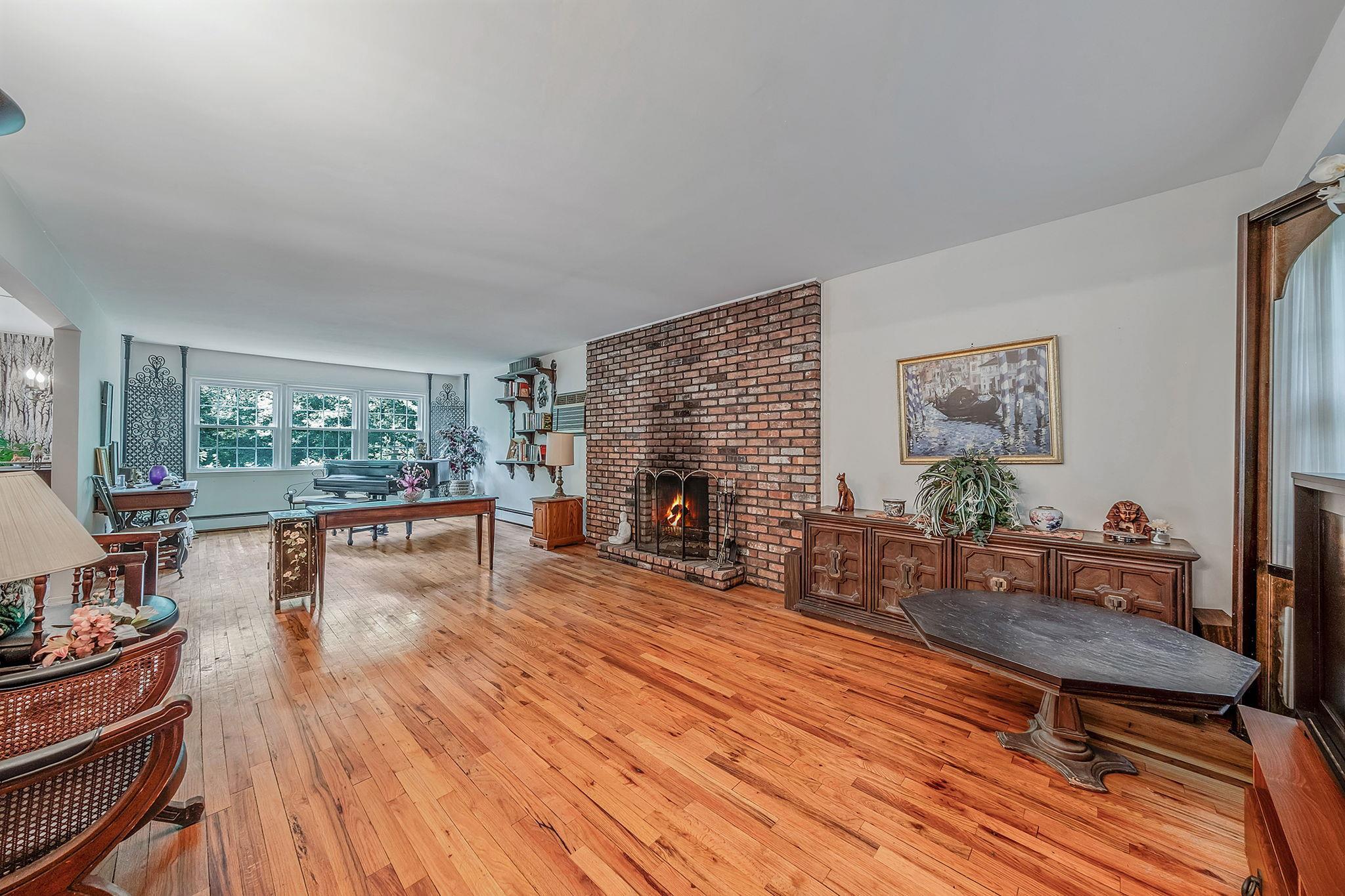 Single Family Village Hill  Suffolk County, NY 11746, MLS-866269-7