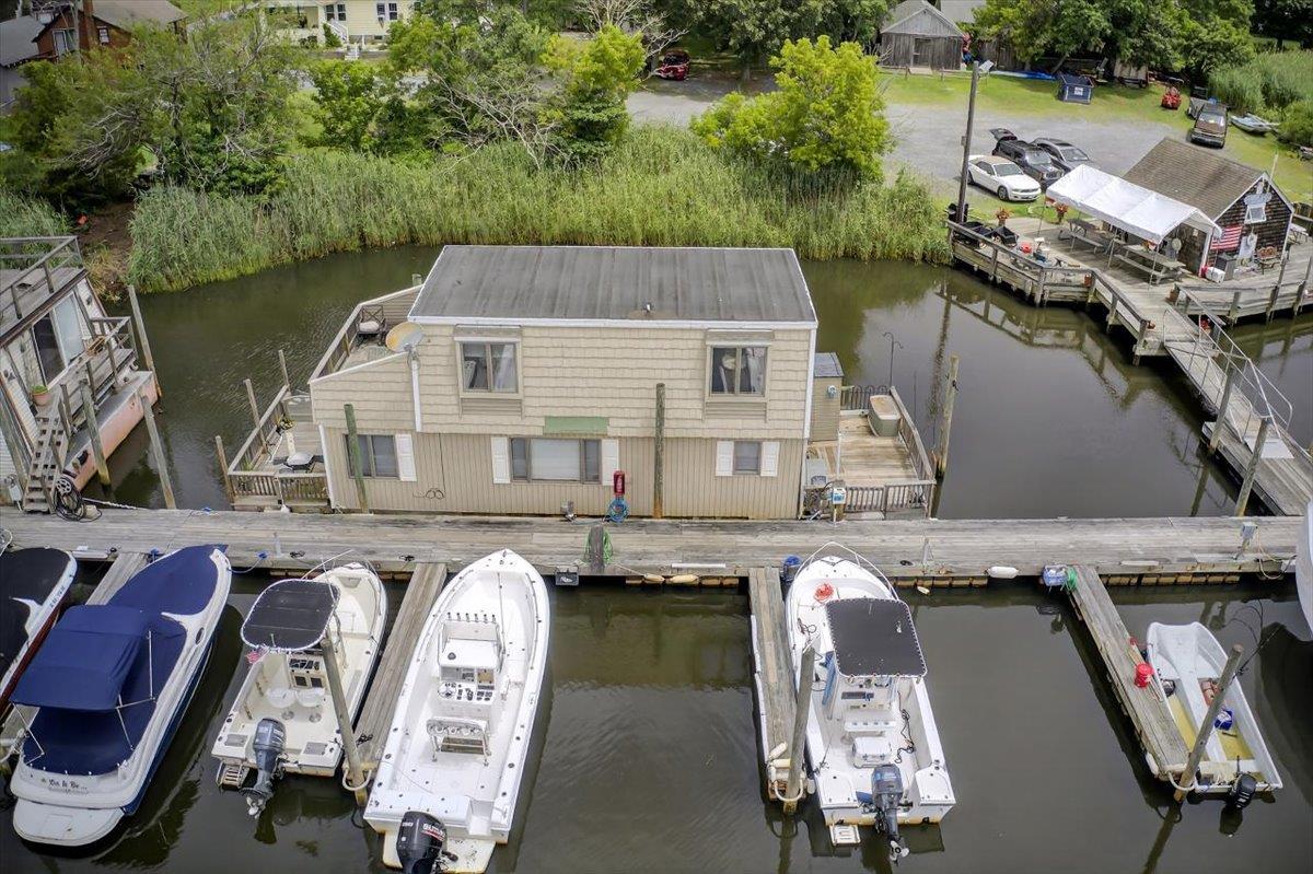 Single Family Riverside Drive Suffolk County, NY 11901, MLS-866307-5