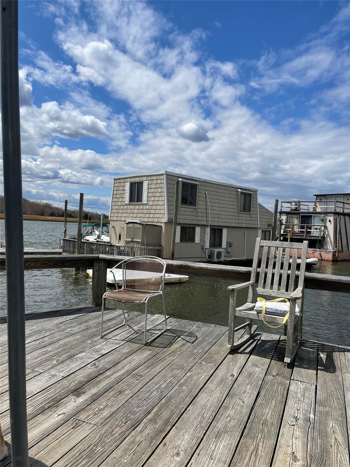 Single Family Riverside Drive Suffolk County, NY 11901, MLS-866307-7