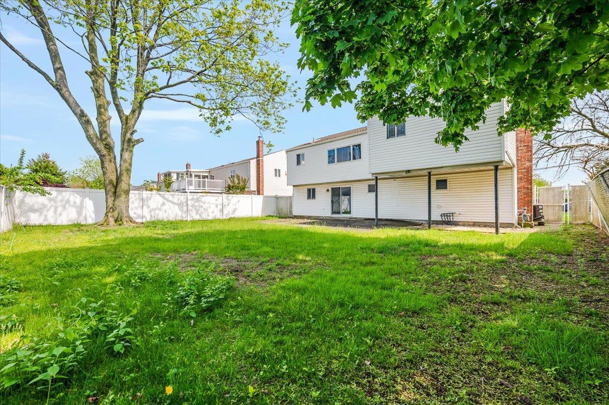 Single Family Waukena  Nassau County, NY 11572, MLS-866309-18