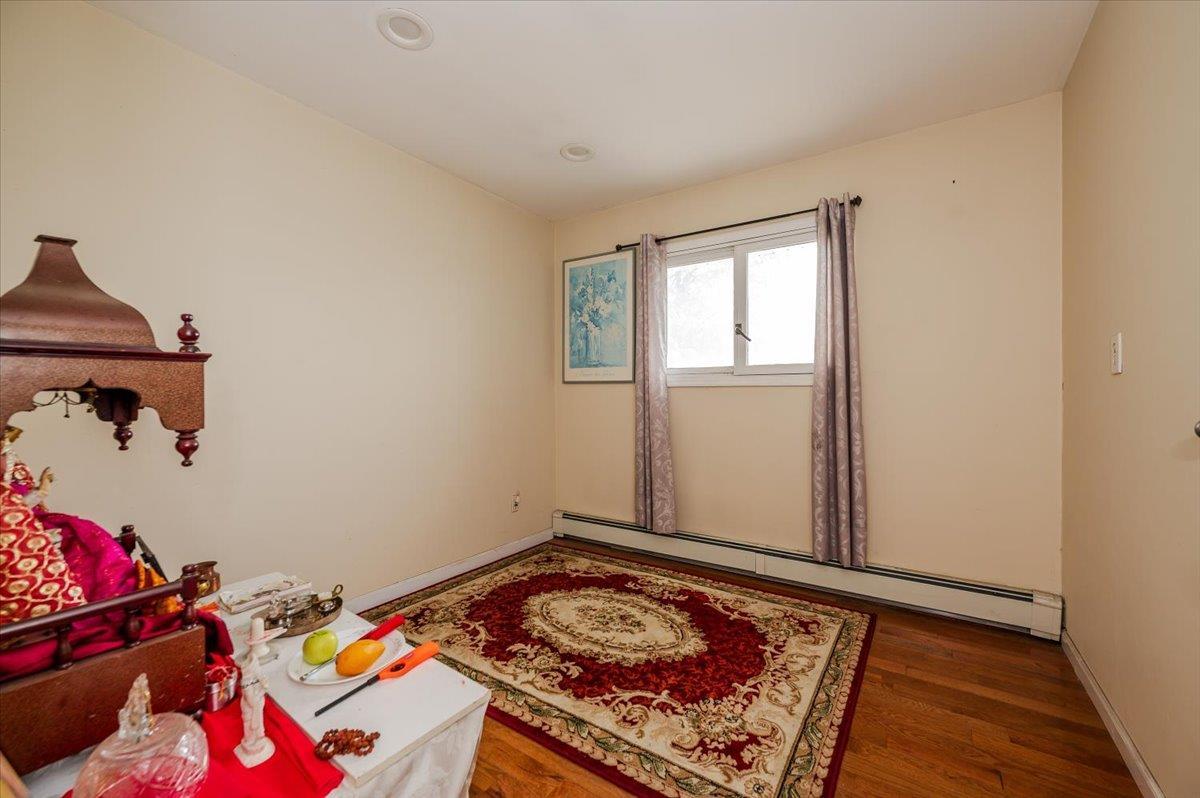 Single Family Waukena  Nassau County, NY 11572, MLS-866309-7