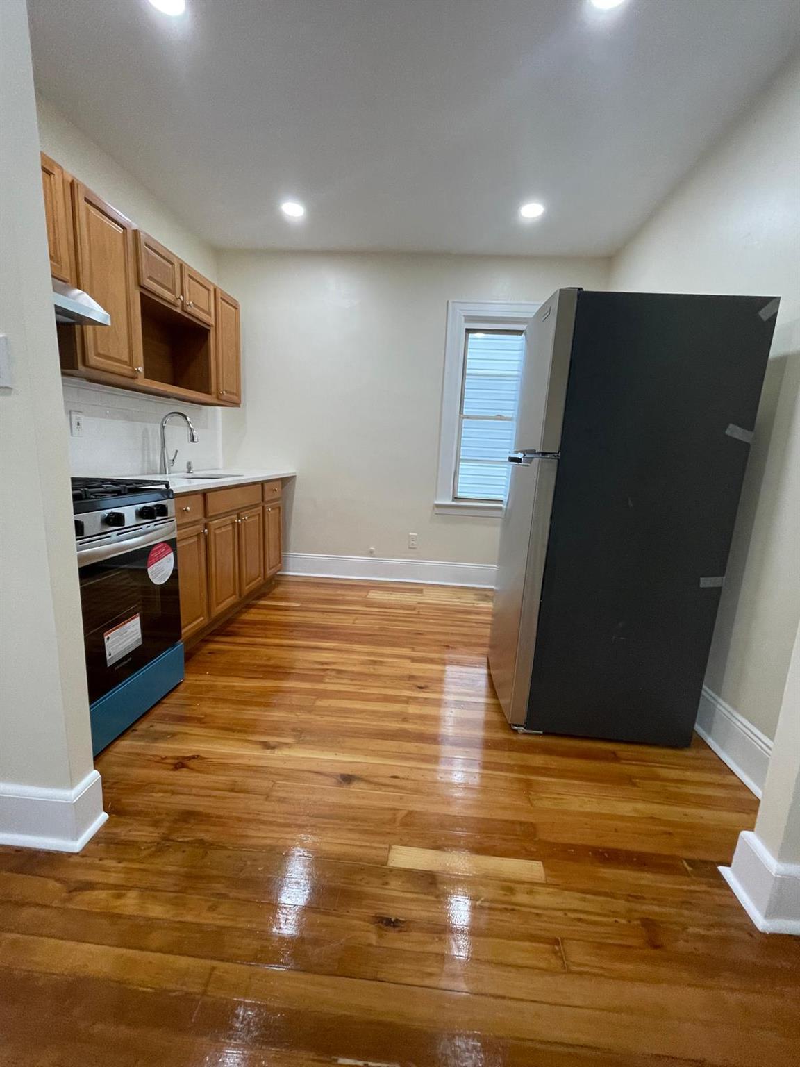 Single Family 71  Queens, NY 11385, MLS-866324-24