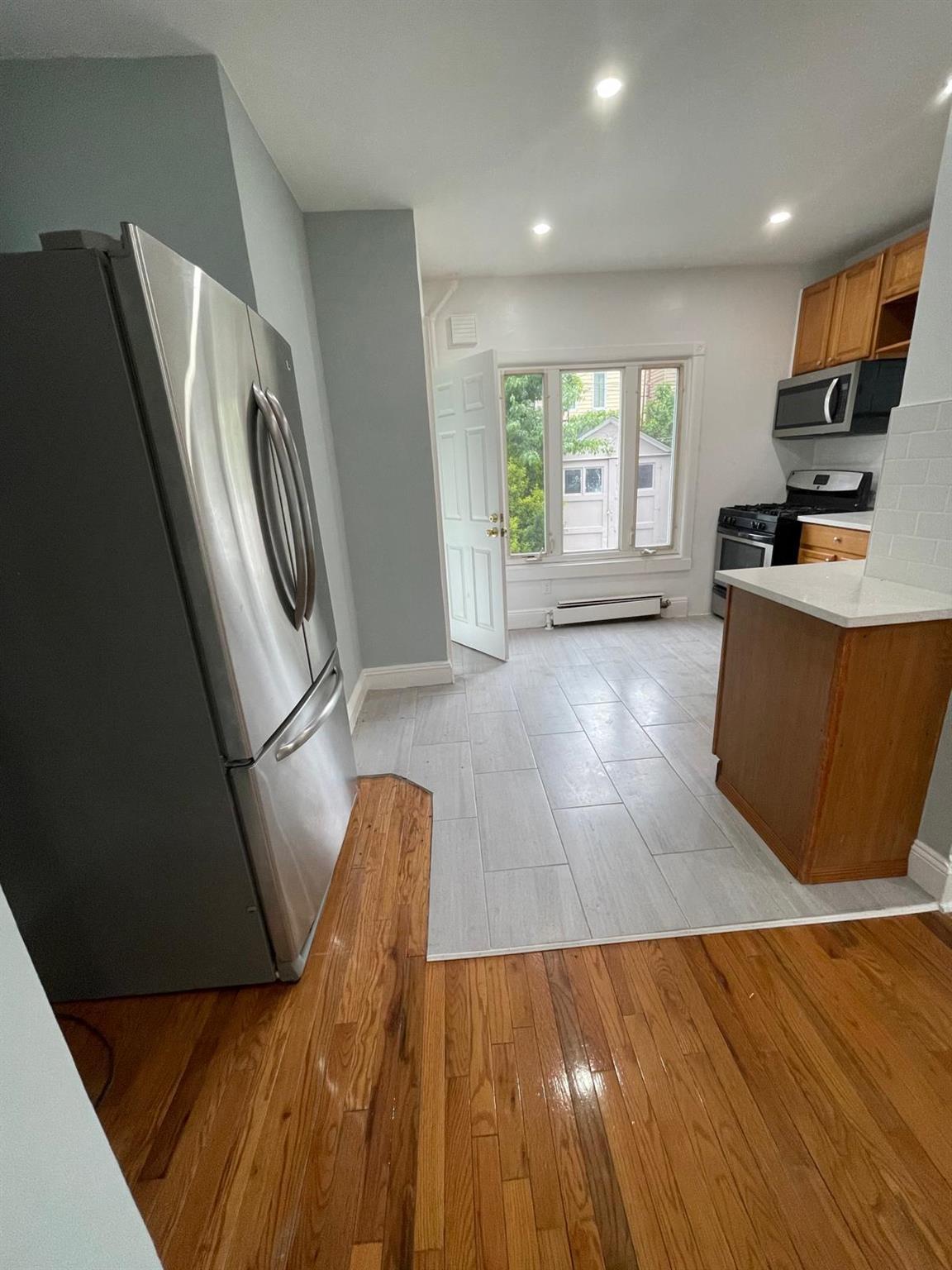Single Family 71  Queens, NY 11385, MLS-866324-4