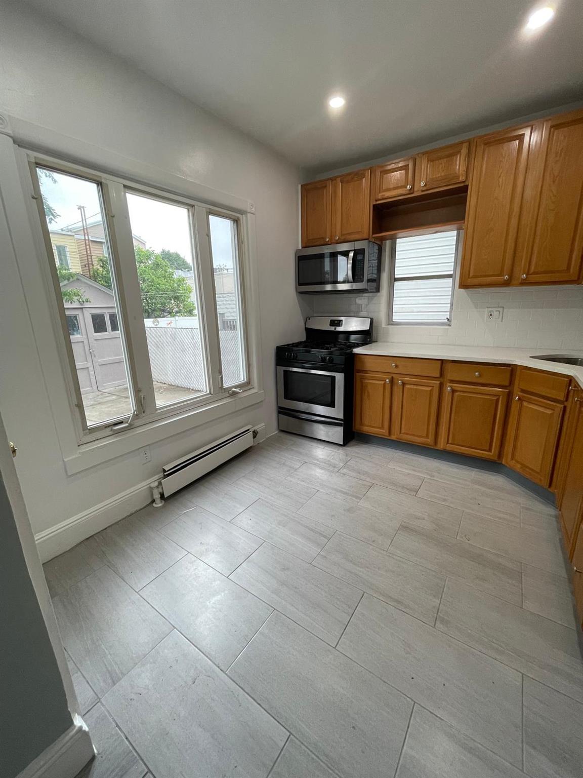 Single Family 71  Queens, NY 11385, MLS-866324-6