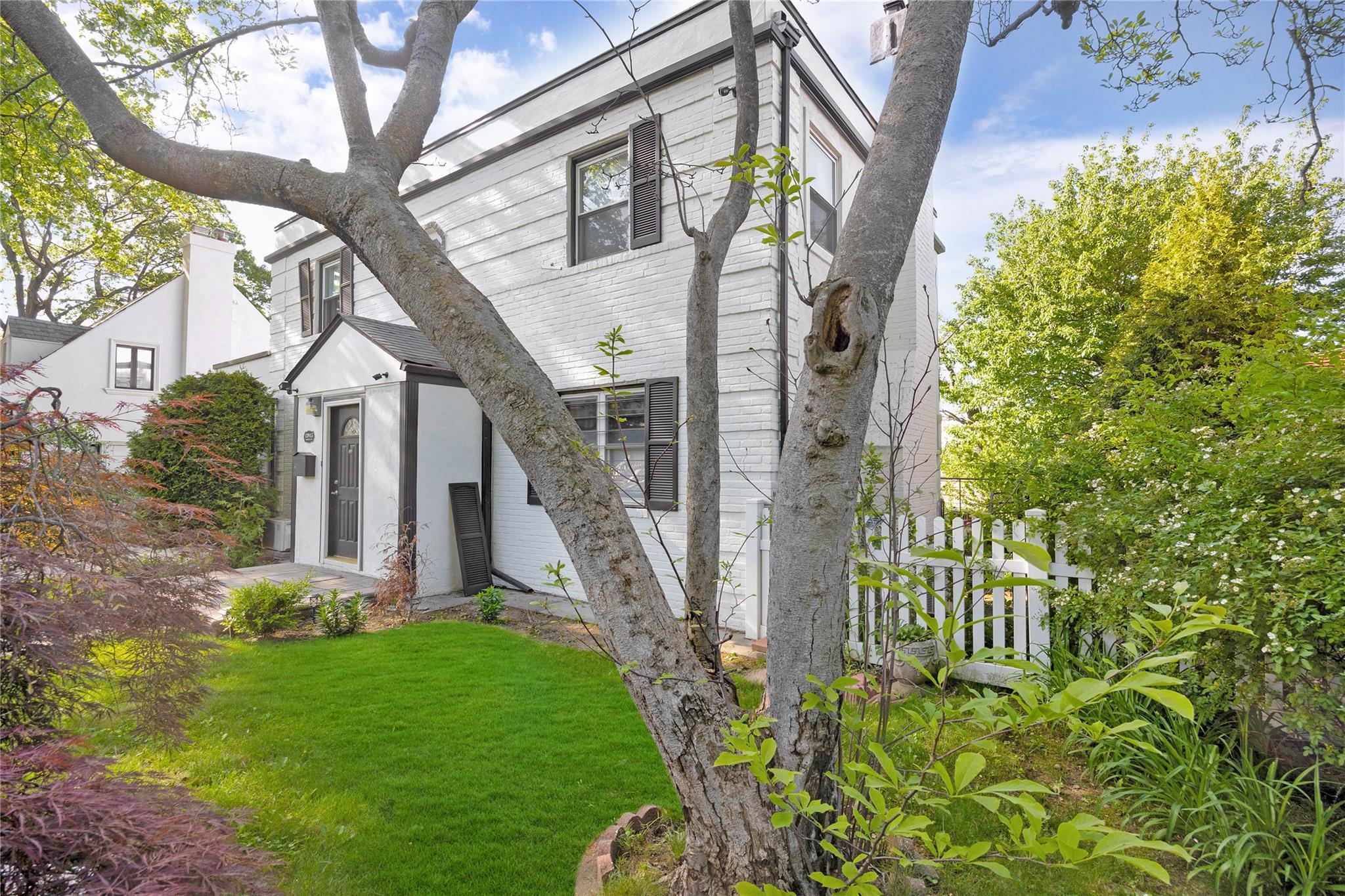 Single Family Coolidge  Queens, NY 11435, MLS-866336-2
